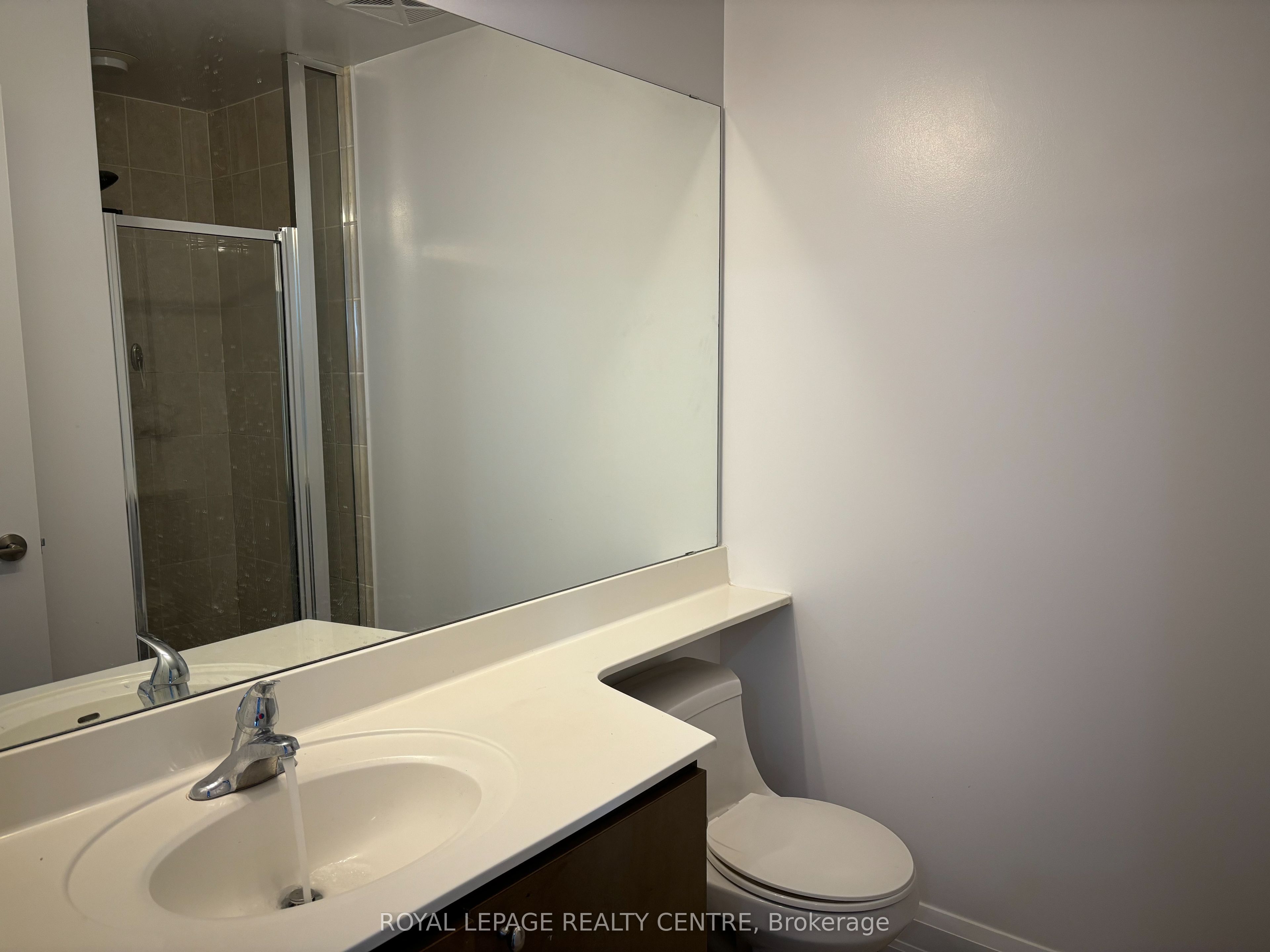 60 SE Absolute Avenue 1103, Mississauga, ON L4Z 0A9 photo 3