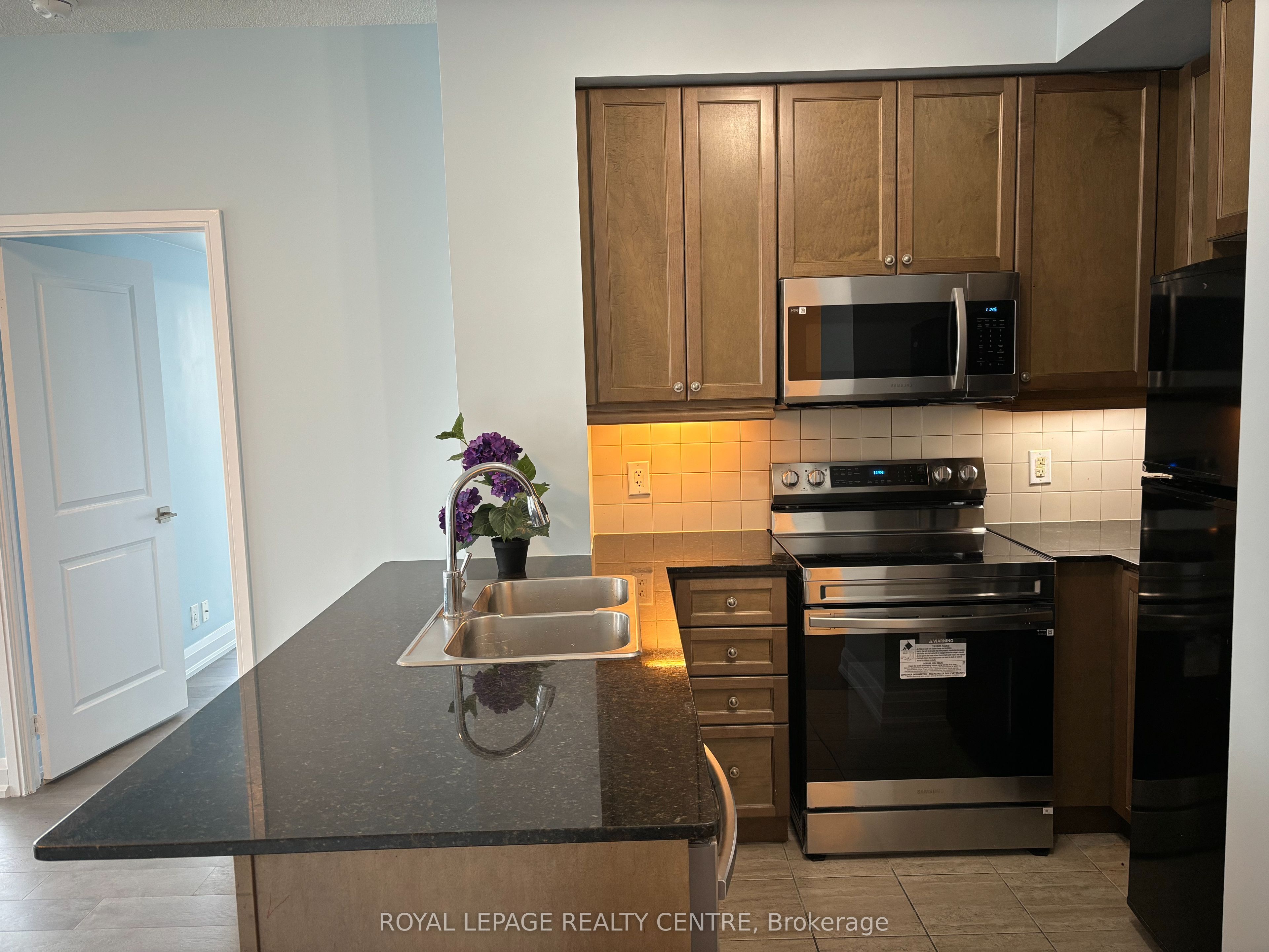 60 SE Absolute Avenue 1103, Mississauga, ON L4Z 0A9 photo 4