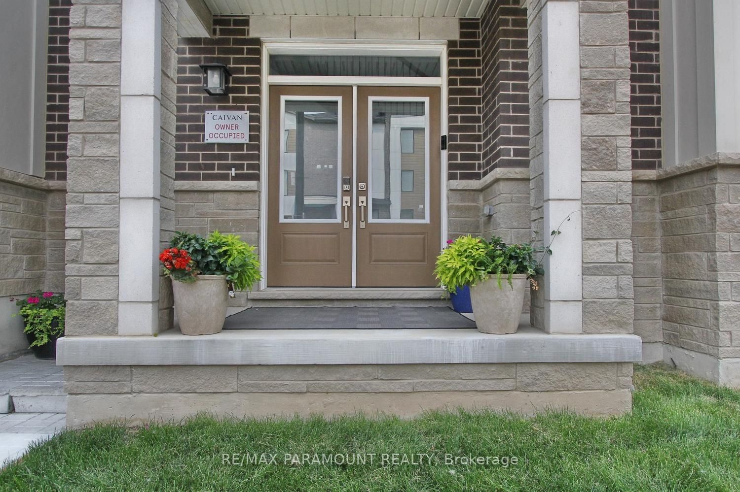 24 Kings Hill Drive, Brampton, ON L7A 5L9 photo 3