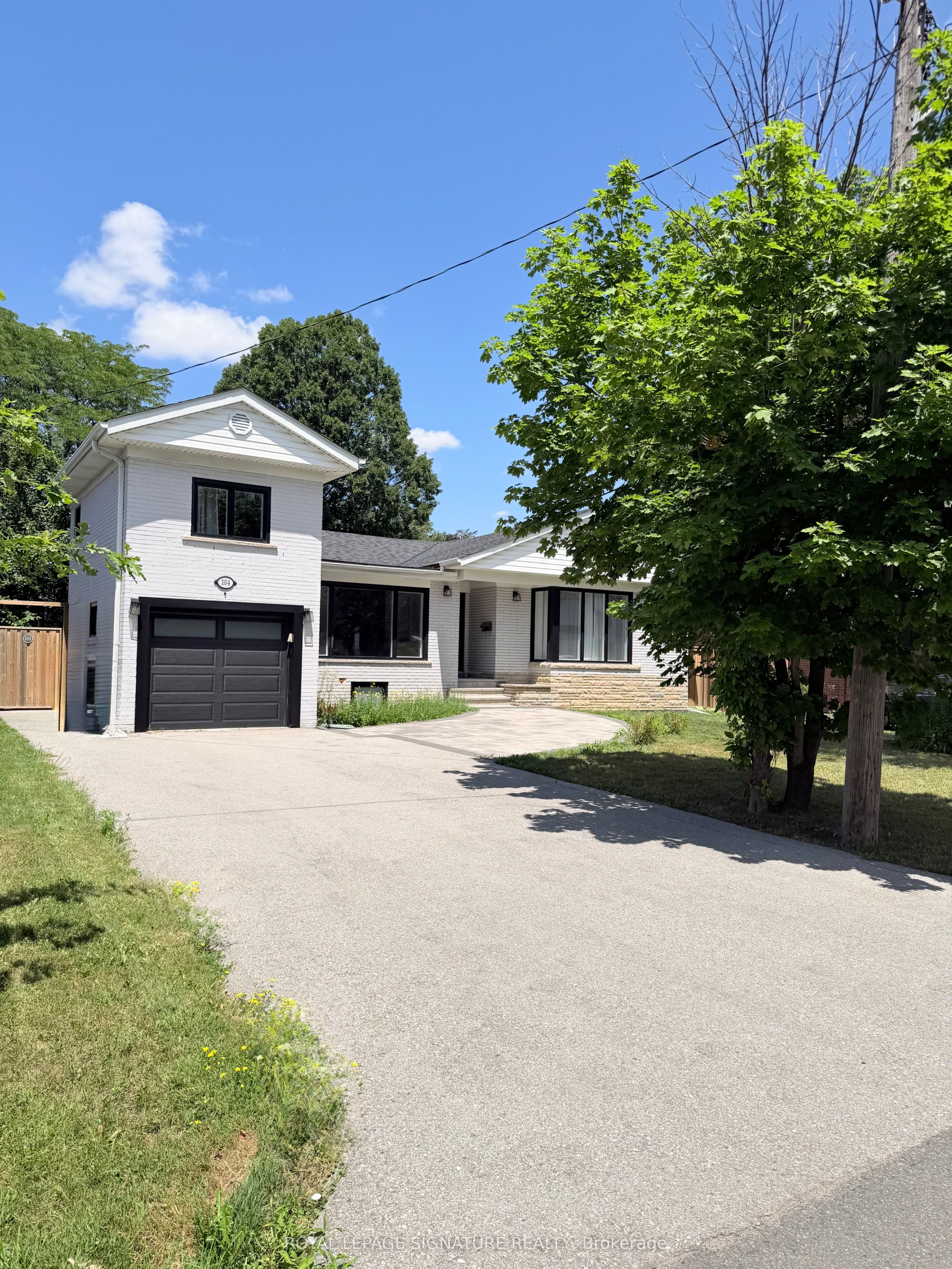 104 Great Oak Drive, Toronto, ON M9A 1N5 photo 2