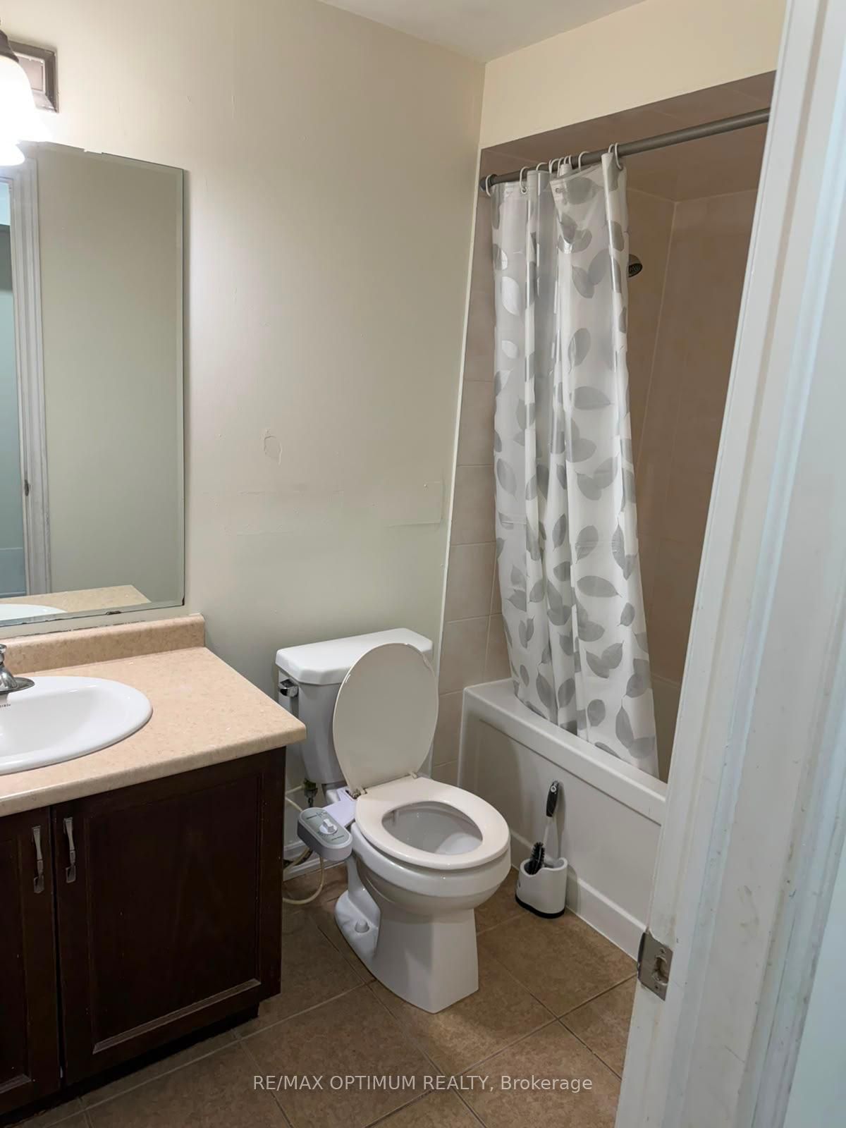 16 Gambia Road Basement, Brampton, ON L7A 4M2 photo 5