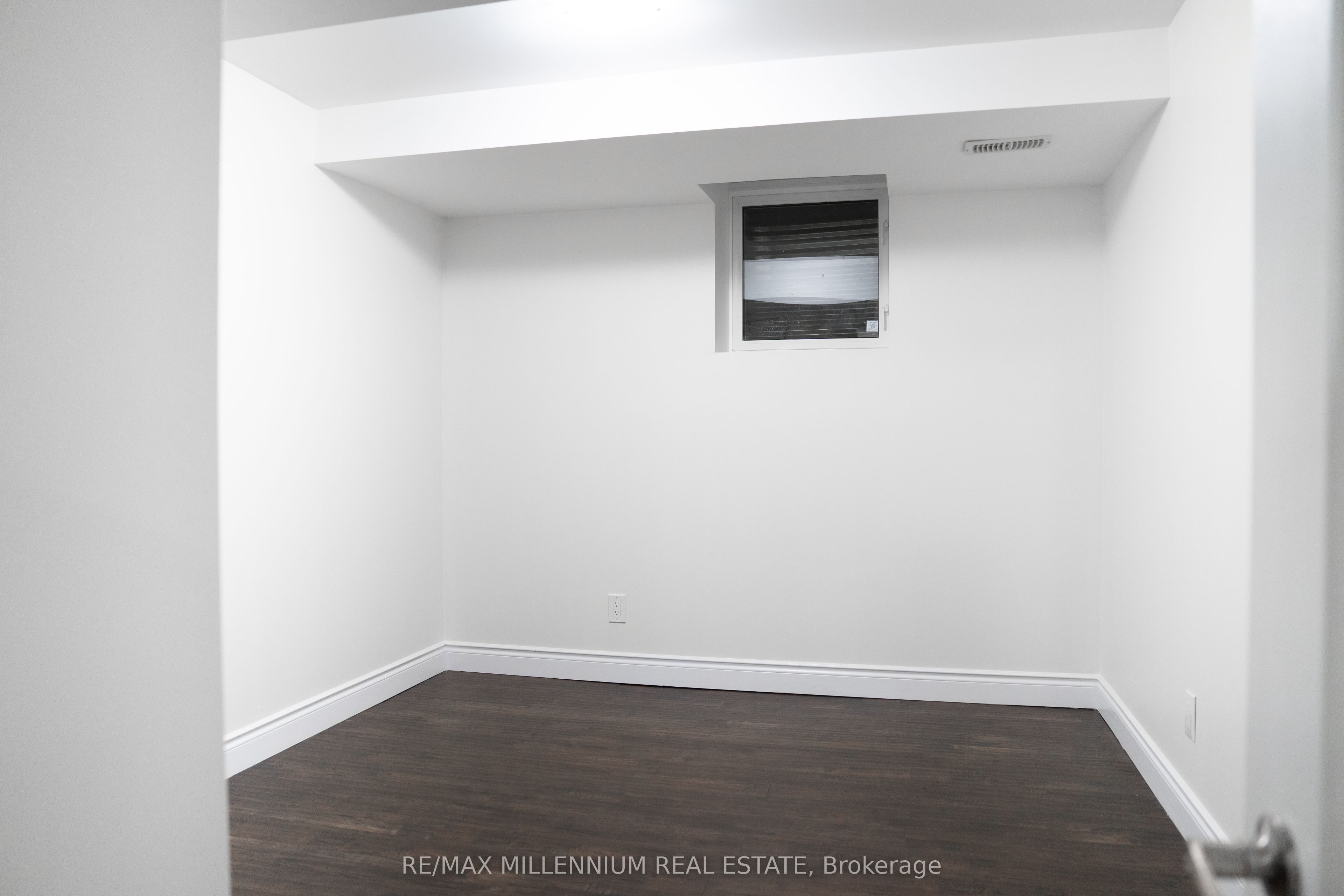 6 Decorso Drive, Brampton, ON L6P 3T7 photo 5