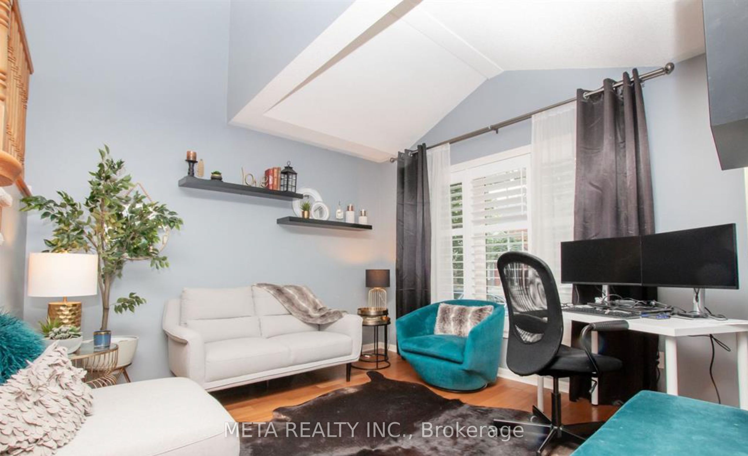2109 Dunmore Avenue, Burlington, ON L7L 6V8 photo 3