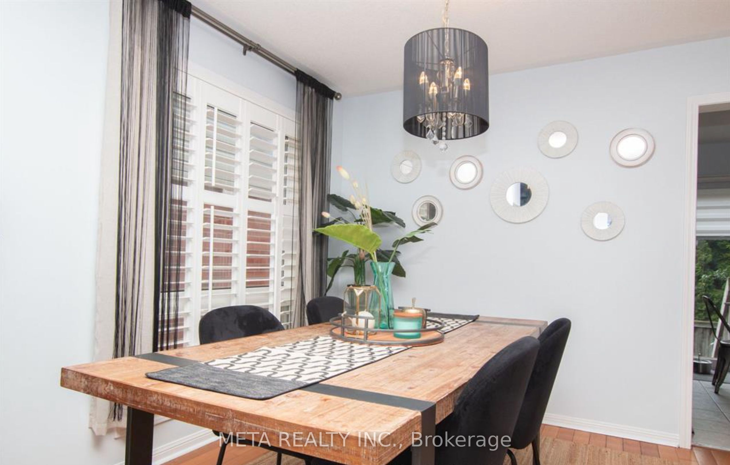 2109 Dunmore Avenue, Burlington, ON L7L 6V8 photo 4