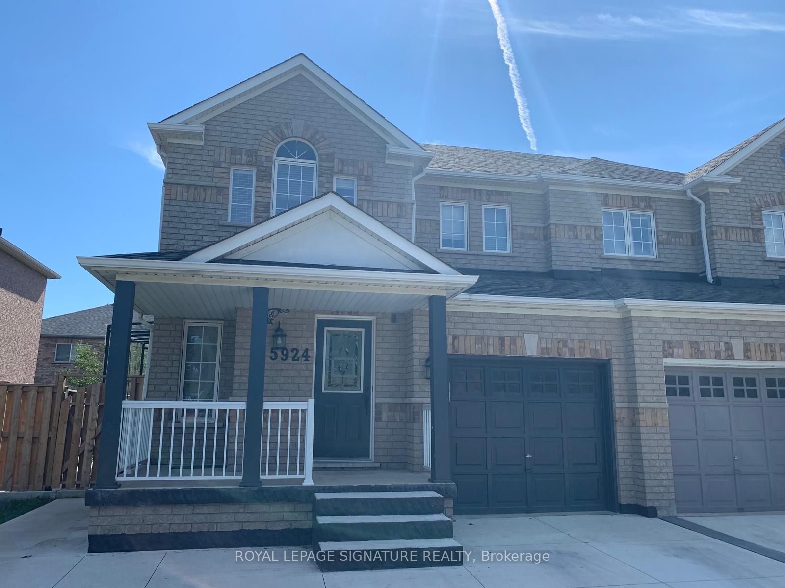 5924 Terranova Drive Main + 2nd Floor, Mississauga, ON L5M 6T5 photo 2