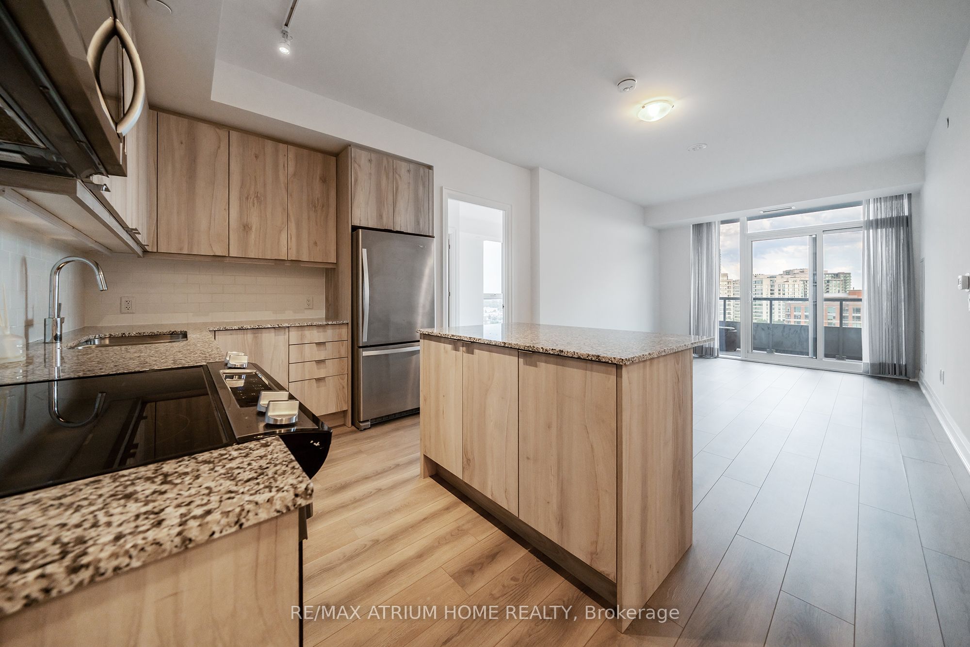2293 Oakhaven Drive, Oakville, ON L6M 3Y9 photo 4