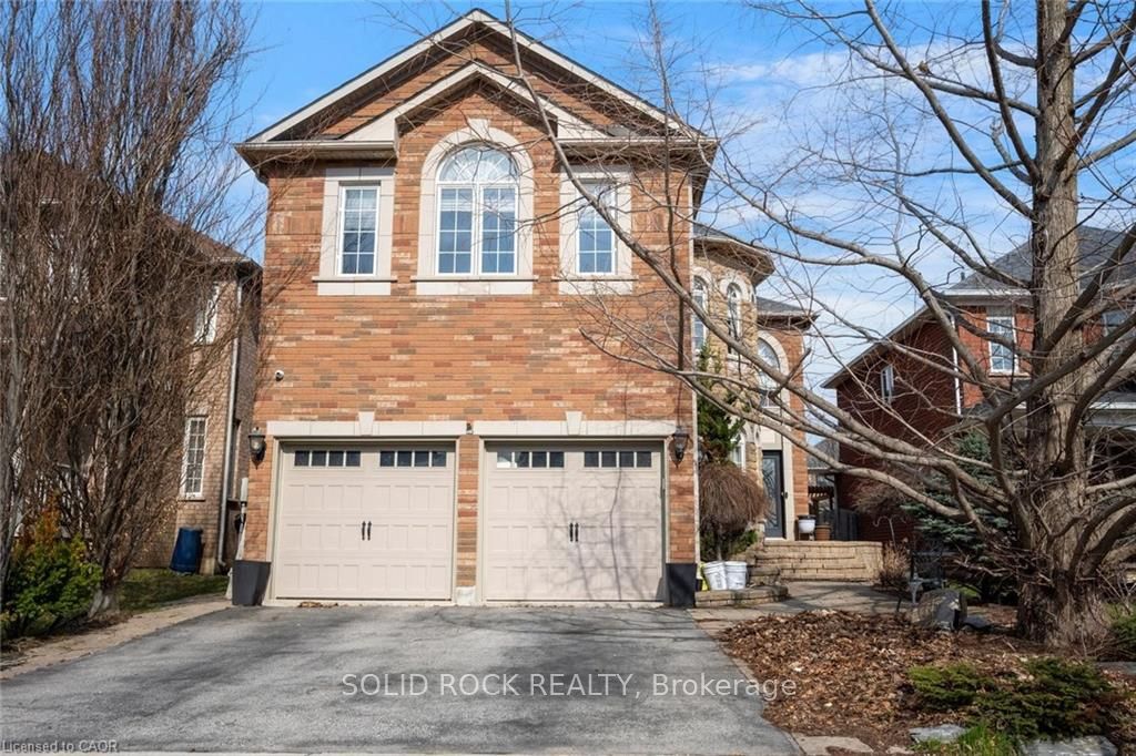34 Forsyth Crescent, Halton Hills, ON L7G 6G3 photo 2