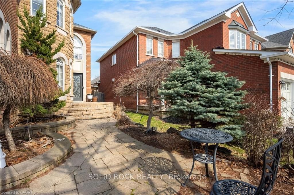 34 Forsyth Crescent, Halton Hills, ON L7G 6G3 photo 3