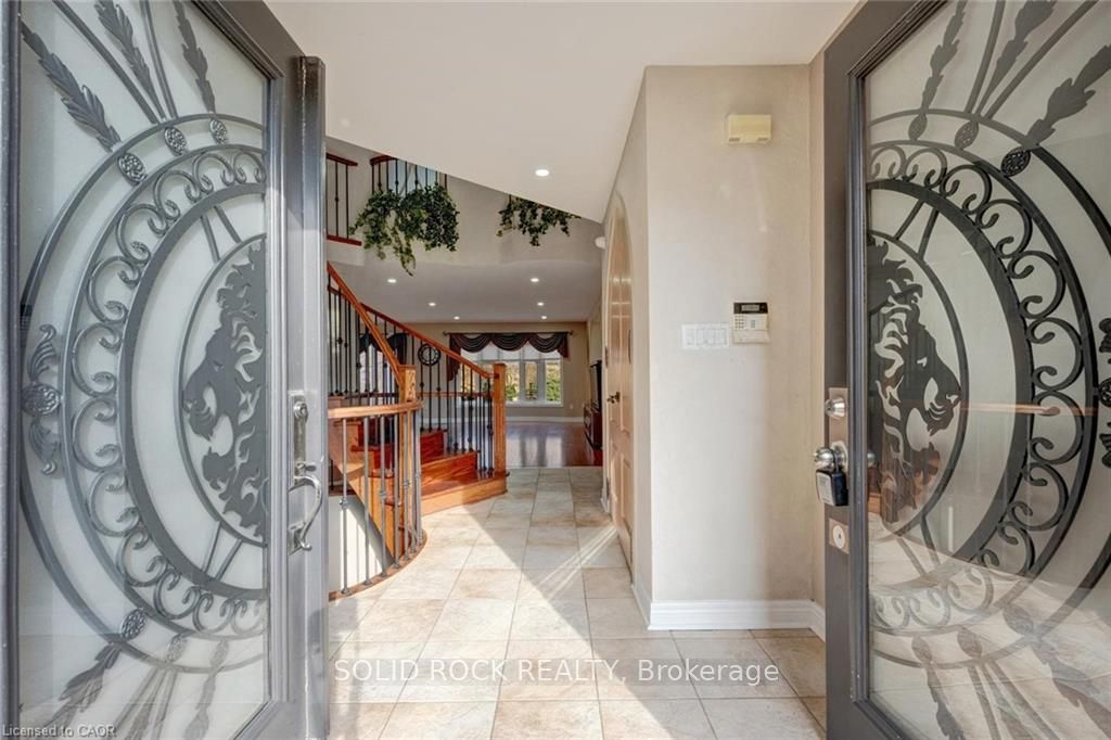 34 Forsyth Crescent, Halton Hills, ON L7G 6G3 photo 5