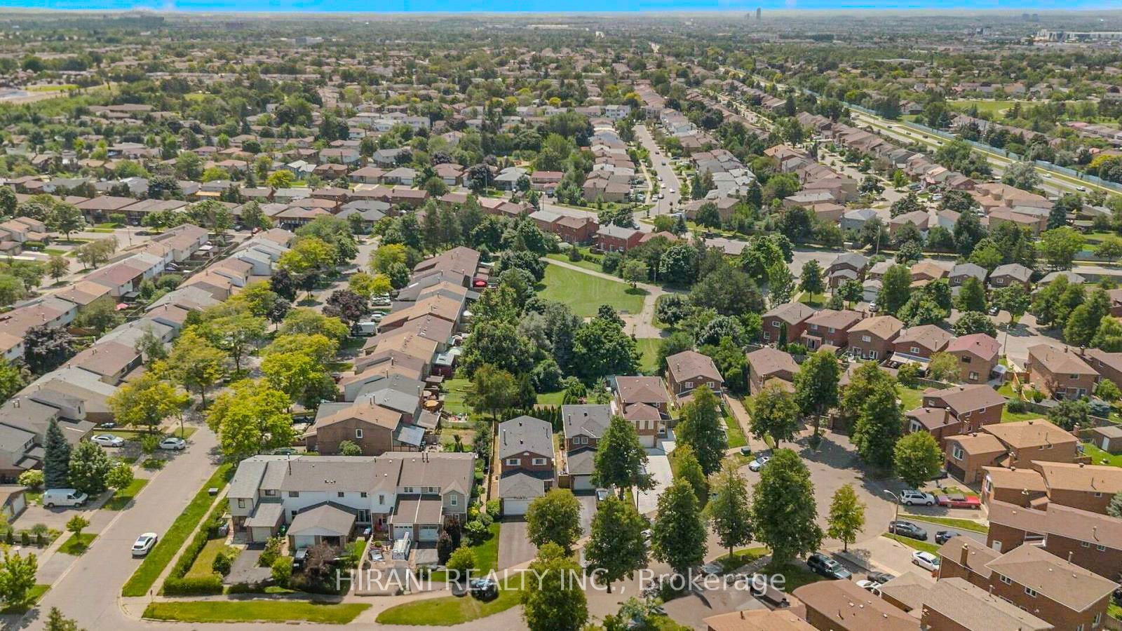 75 Royal Salisbury Way, Brampton, ON L6V 3J3 photo 4
