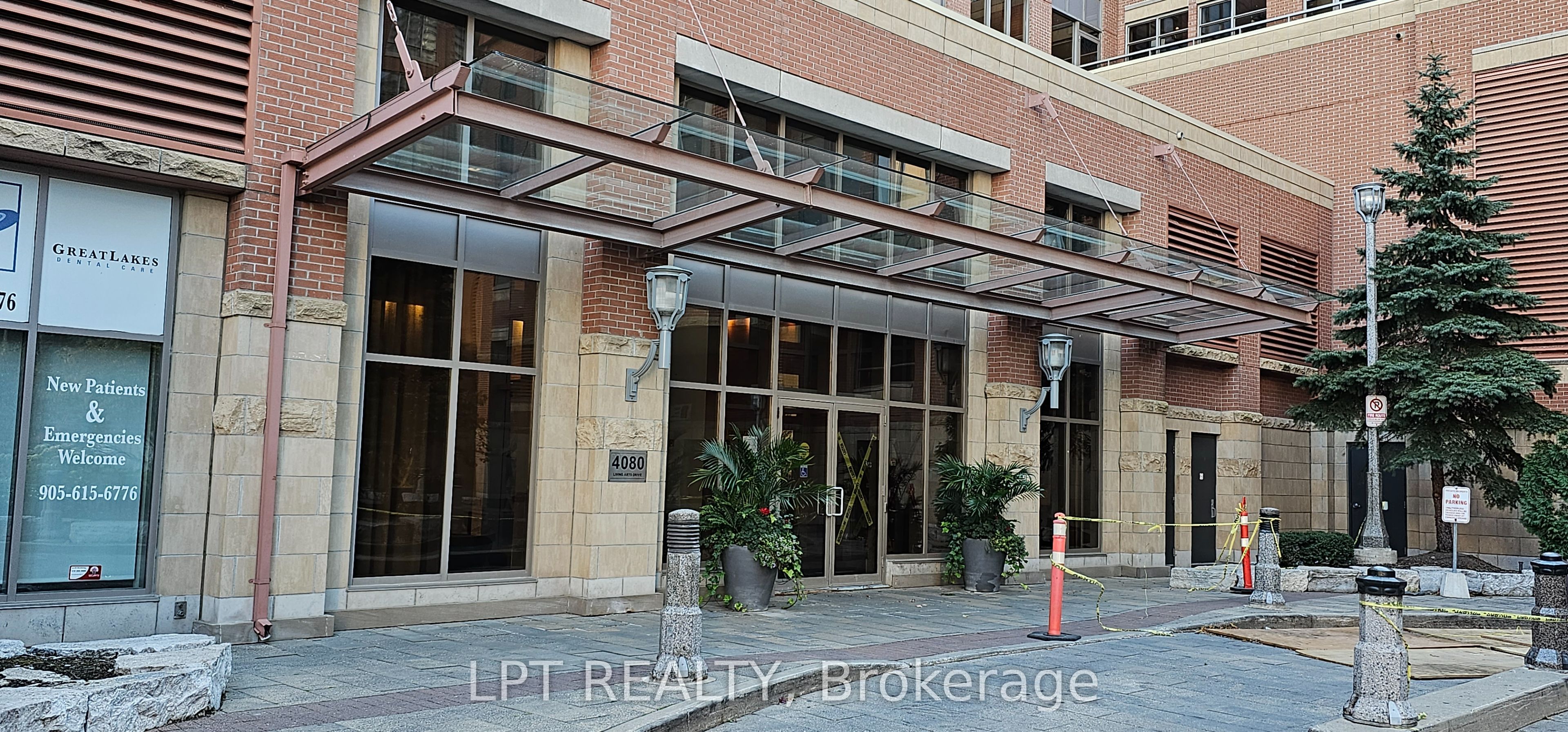 4080 Living Arts Drive 2303, Mississauga, ON L5B 4N3 photo 4