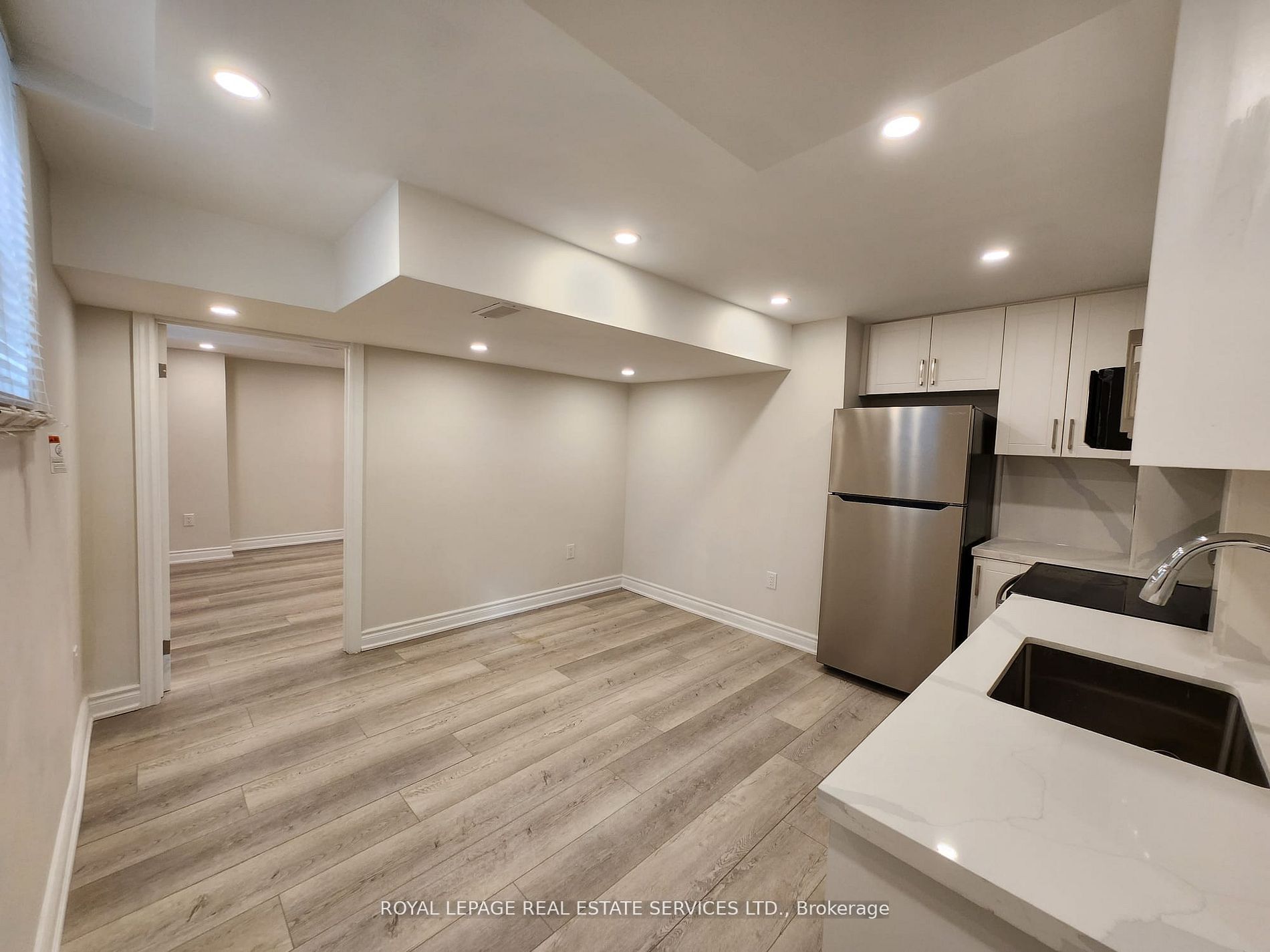 1447 Santa Rosa Court, Mississauga, ON L5V 1H7 photo 5