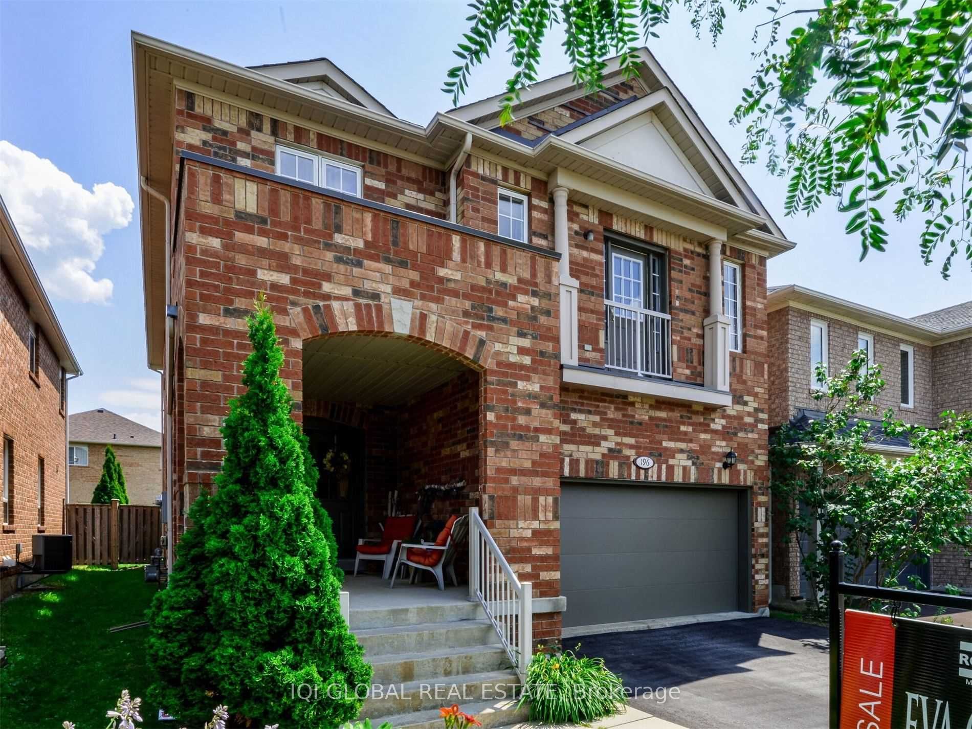 196 Featherstone Road N, Milton, ON L9T 6K3 photo 2