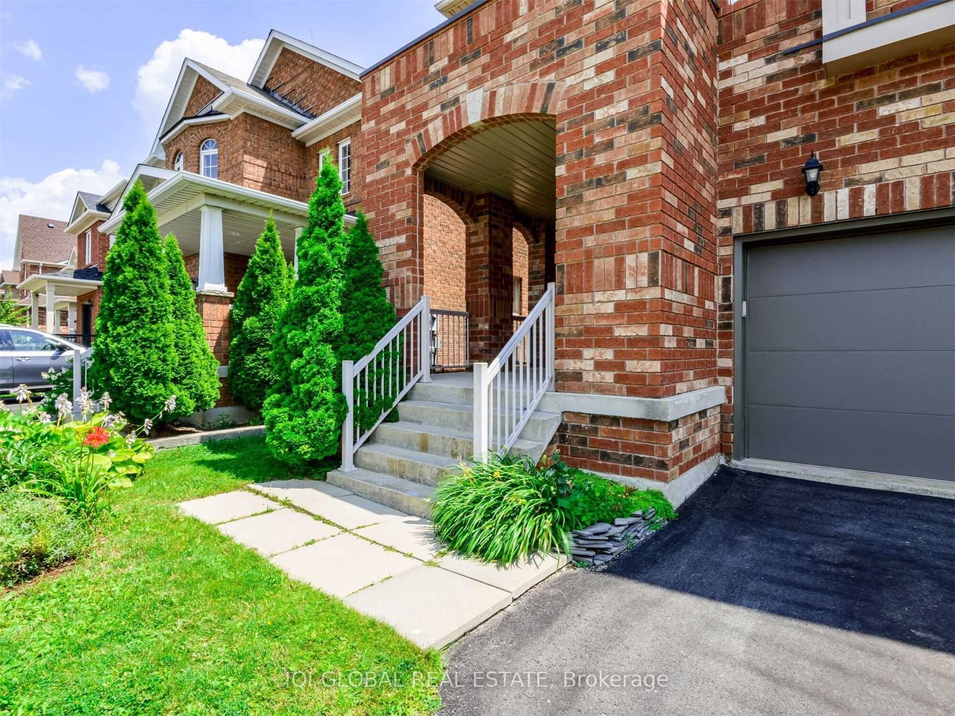196 Featherstone Road N, Milton, ON L9T 6K3 photo 3