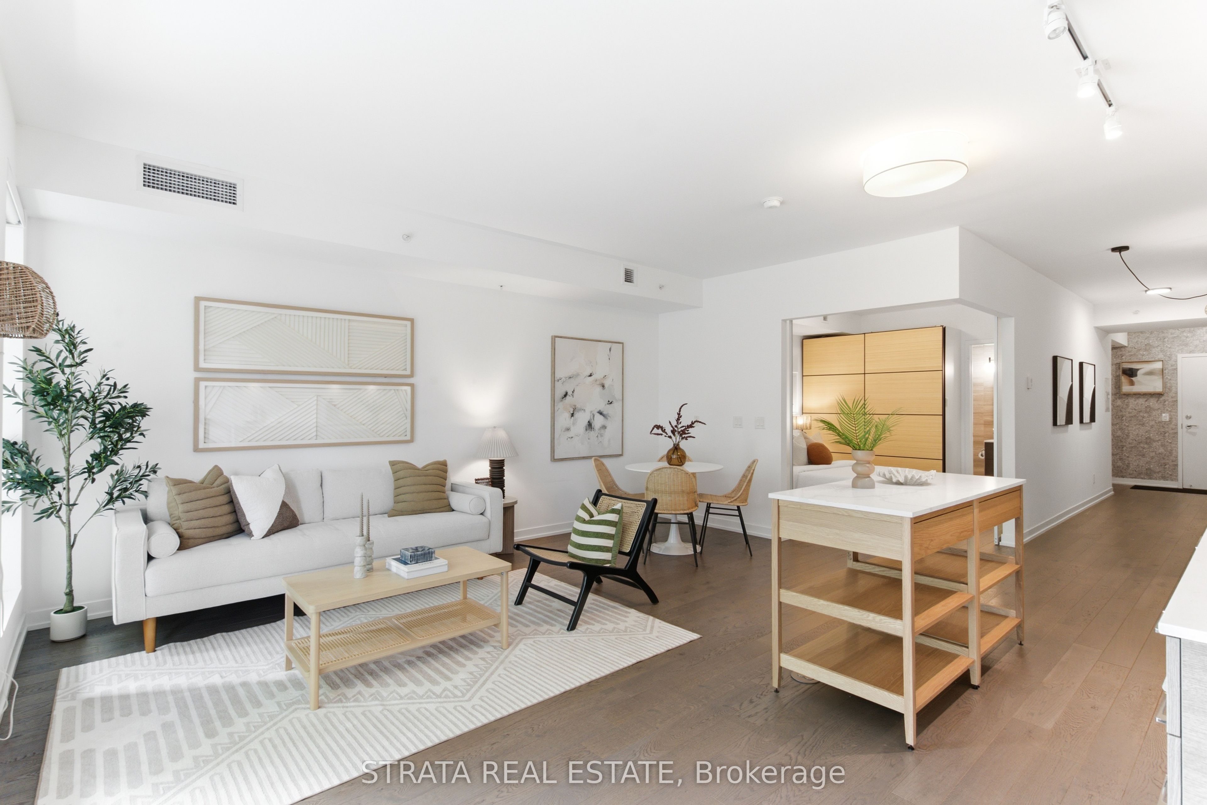 530 Indian Grove 302, Toronto, ON M6P 0B3 photo 2