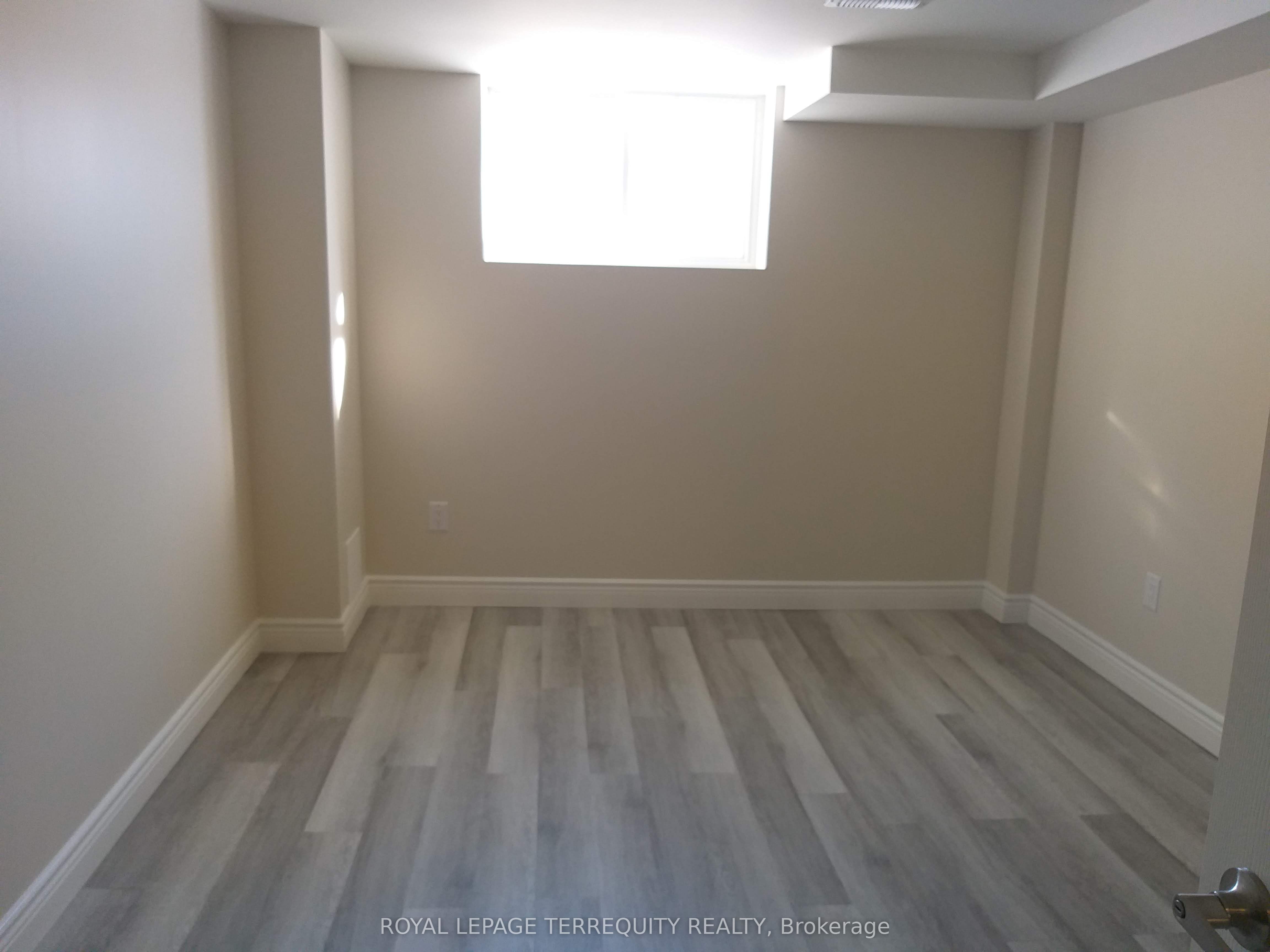 460 Chieftan Circle Basement, Mississauga, ON L4Z 3A6 photo 2