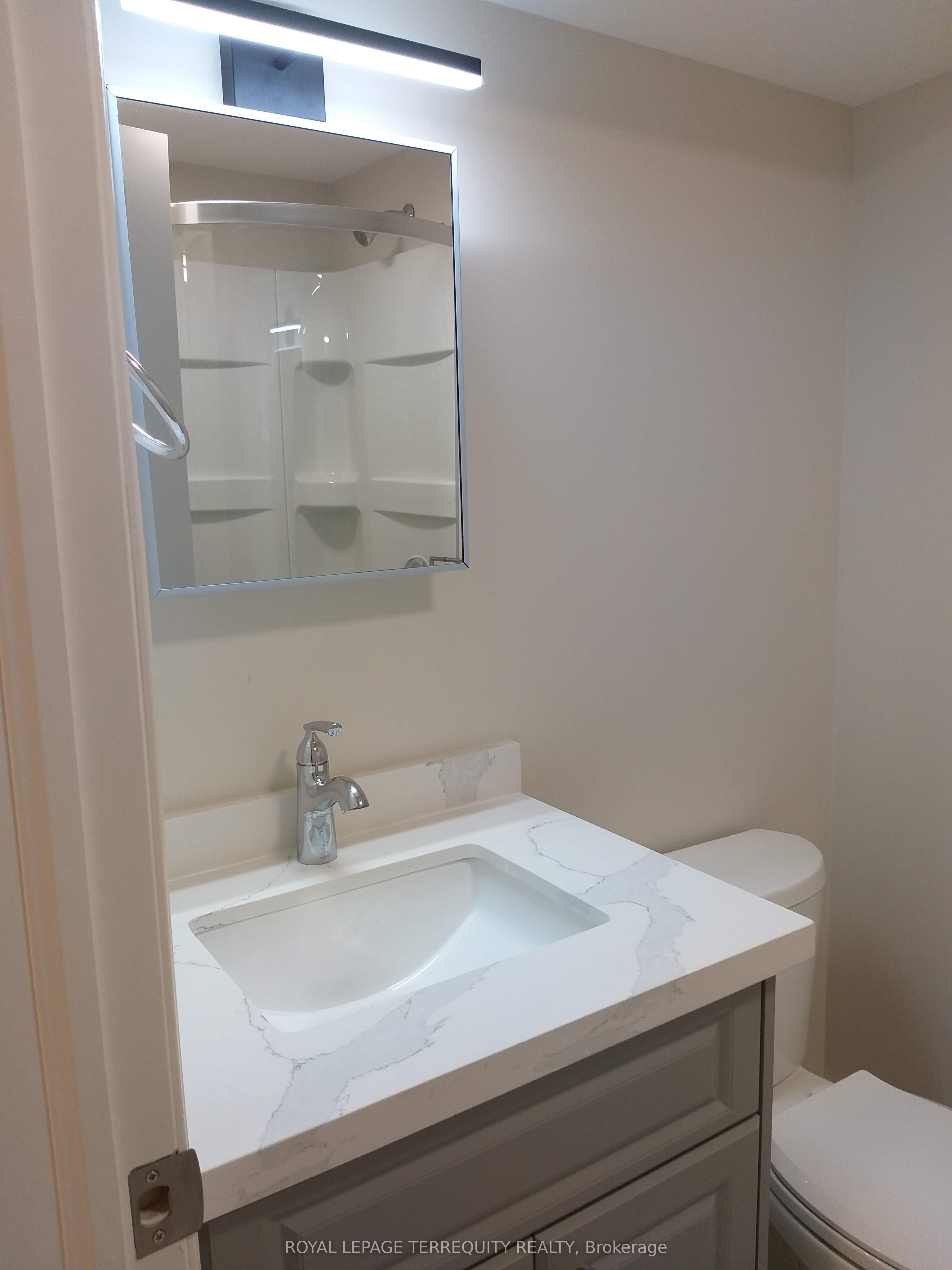 460 Chieftan Circle Basement, Mississauga, ON L4Z 3A6 photo 4