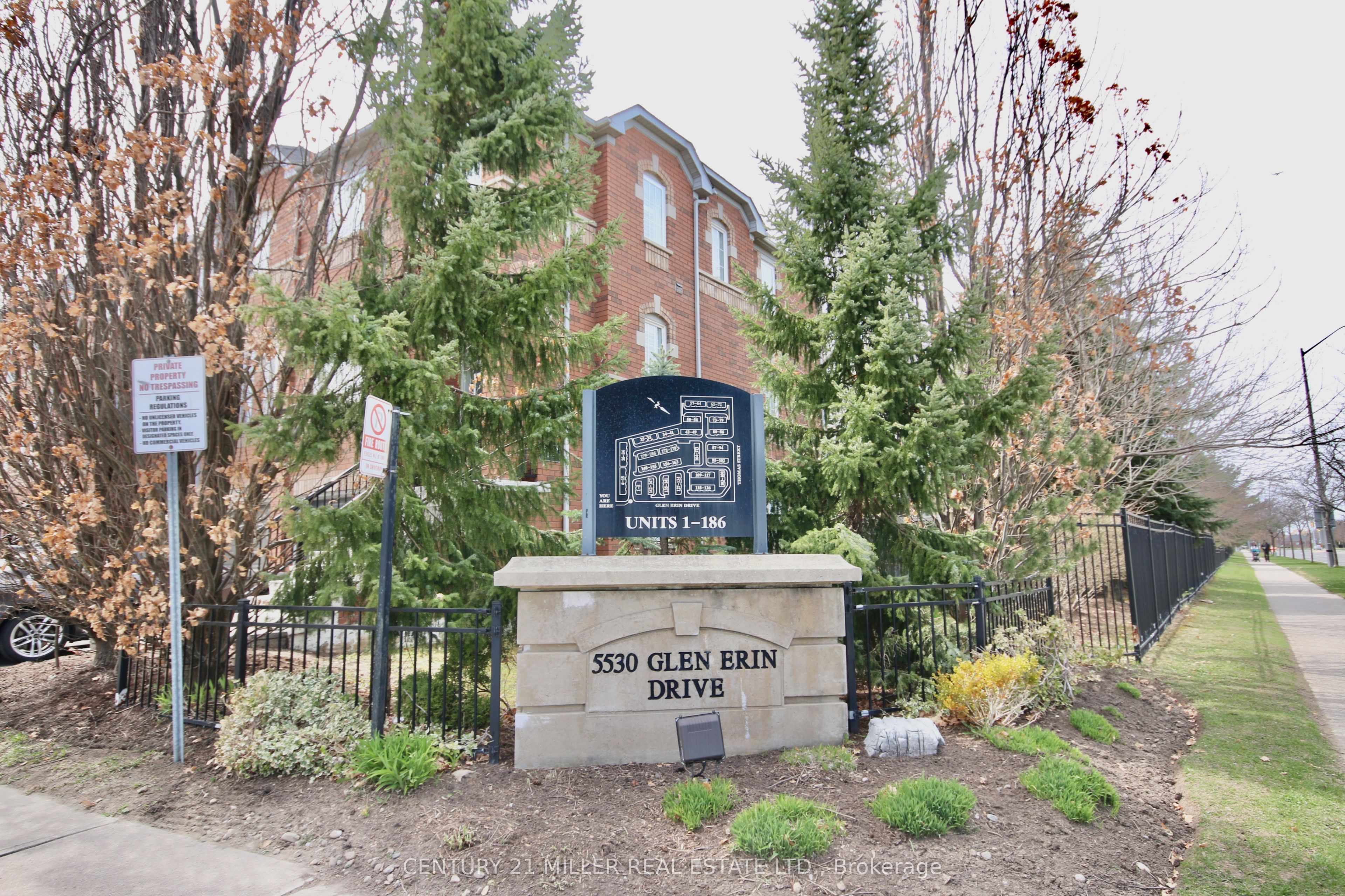 5530 Glen Erin Drive 140, Mississauga, ON L5M 6E8