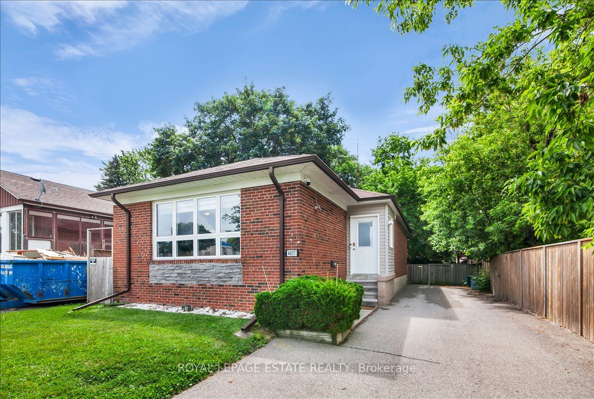 4037 Bloor Street W, Toronto, ON M9B 1M4 photo 2