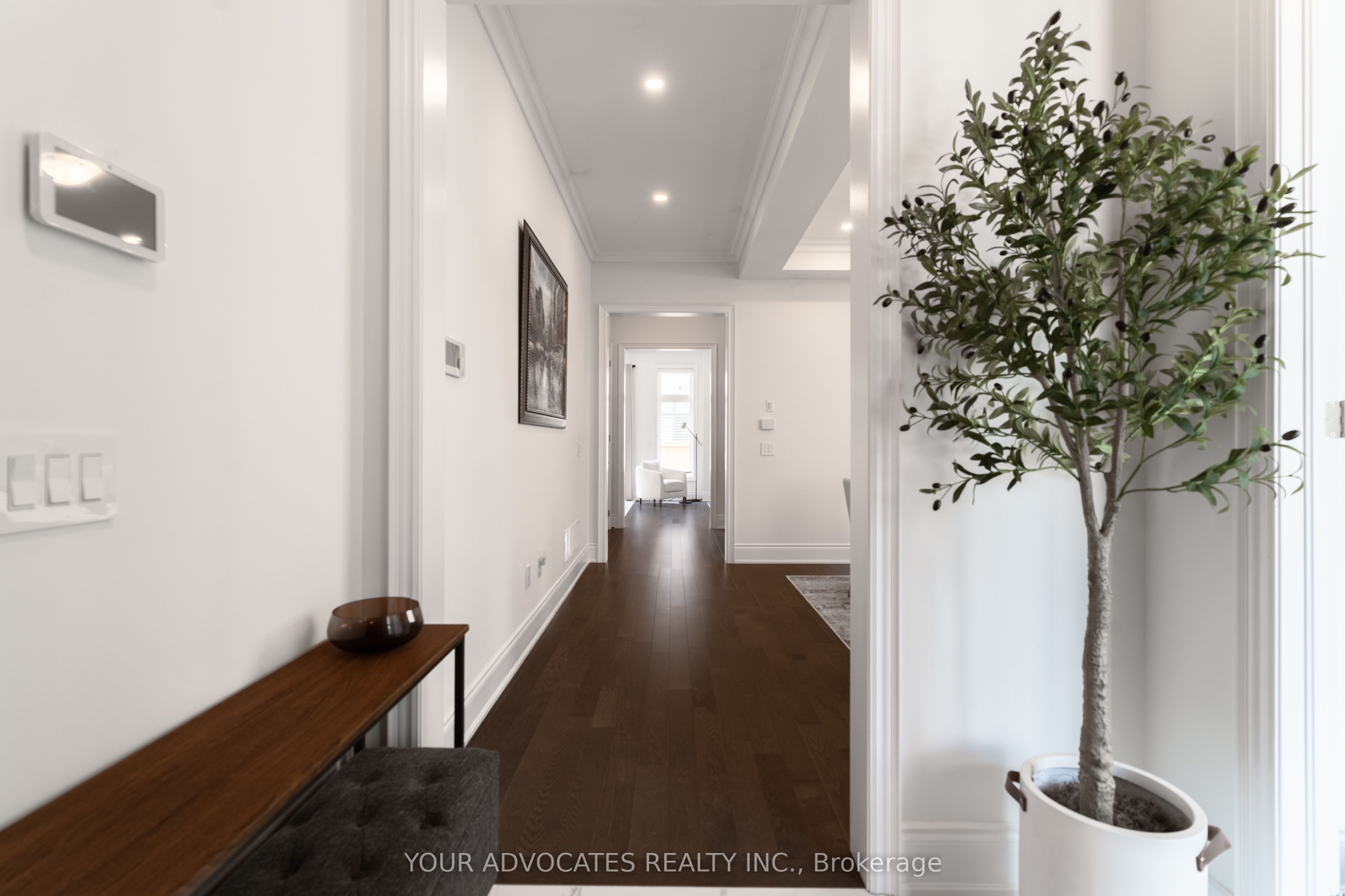 1390 Queens Plate Road, Oakville, ON L6M 5L4 photo 3