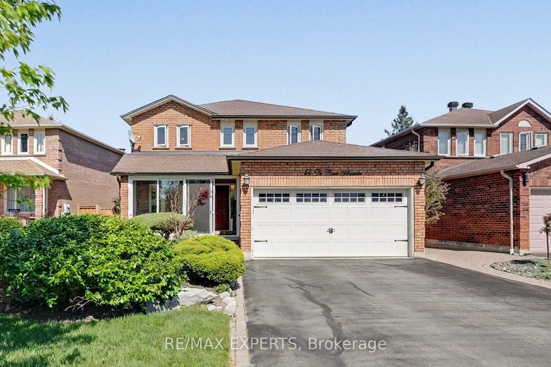 54 De Rose Avenue, Caledon, ON L7E 1B4 photo 2