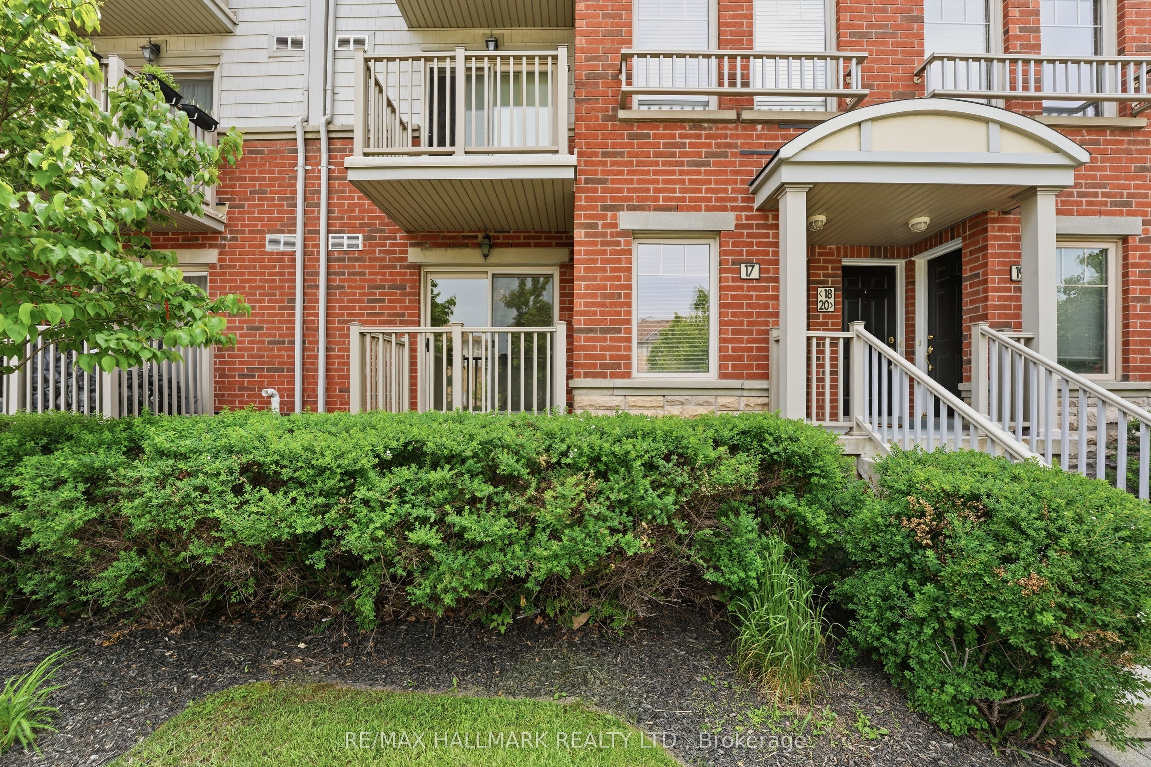3250 Bentley Drive 17, Mississauga, ON L5M 0P7 photo 2
