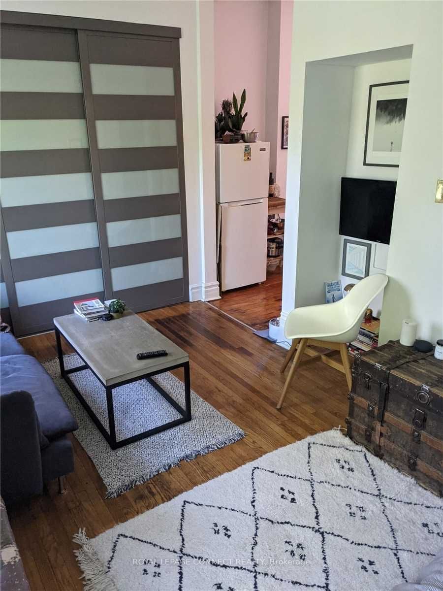 59 Gwynne Avenue 4, Toronto, ON M6K 2C5 photo 3
