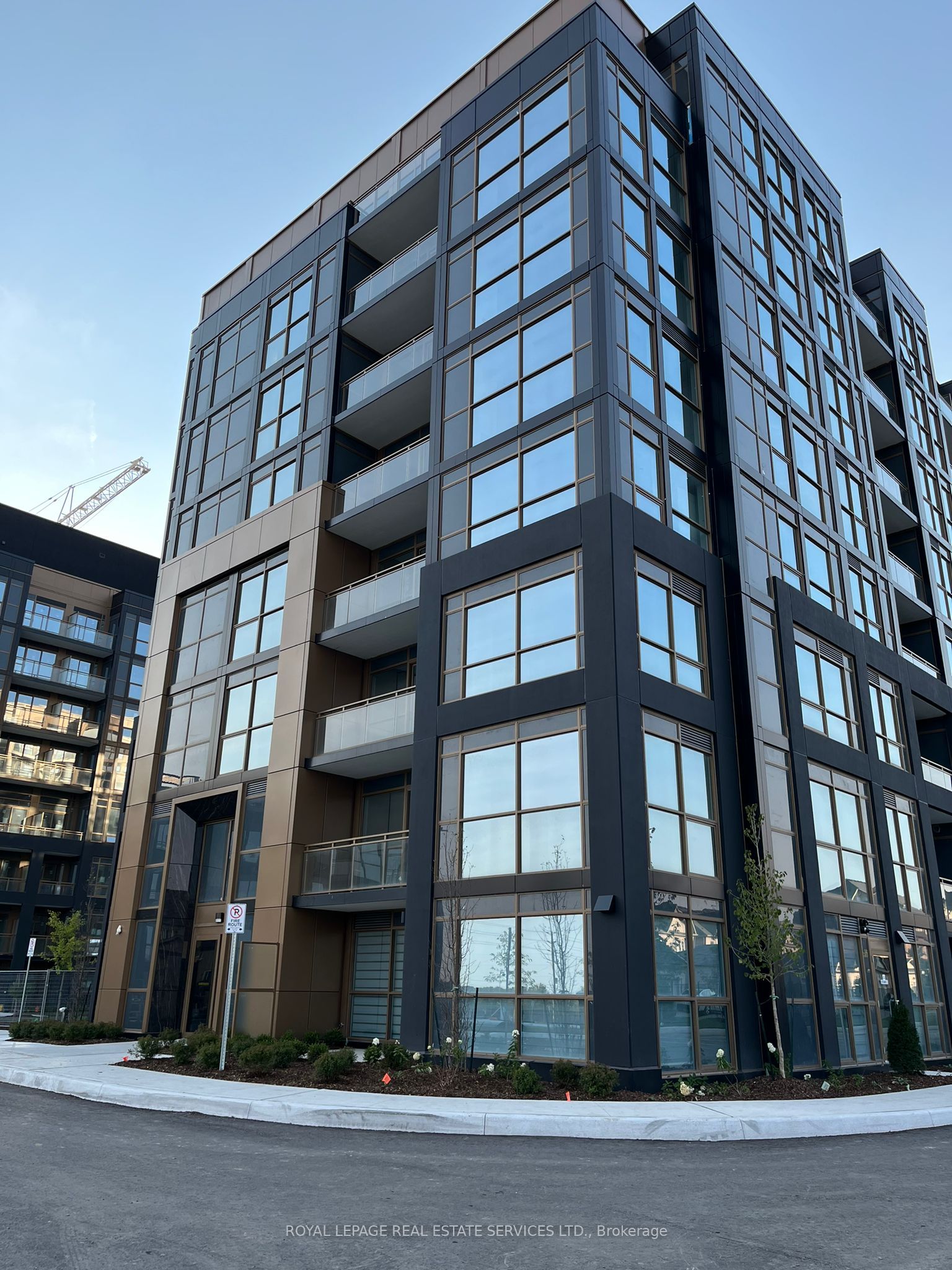 2343 Khalsa Gate 324, Oakville, ON L6M 5R6