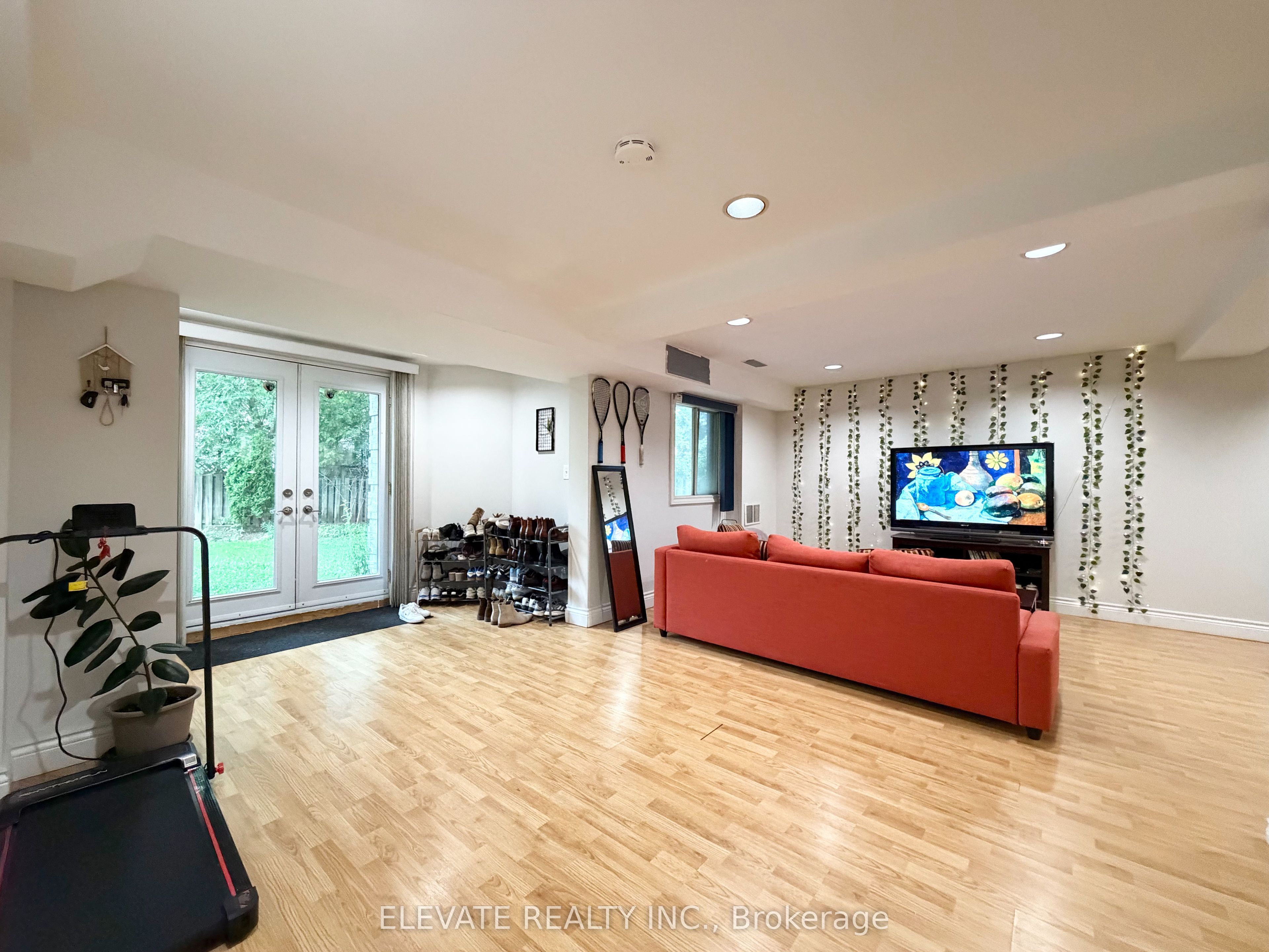 1556 Princelea (Basement) Place, Mississauga, ON L5M 3P2