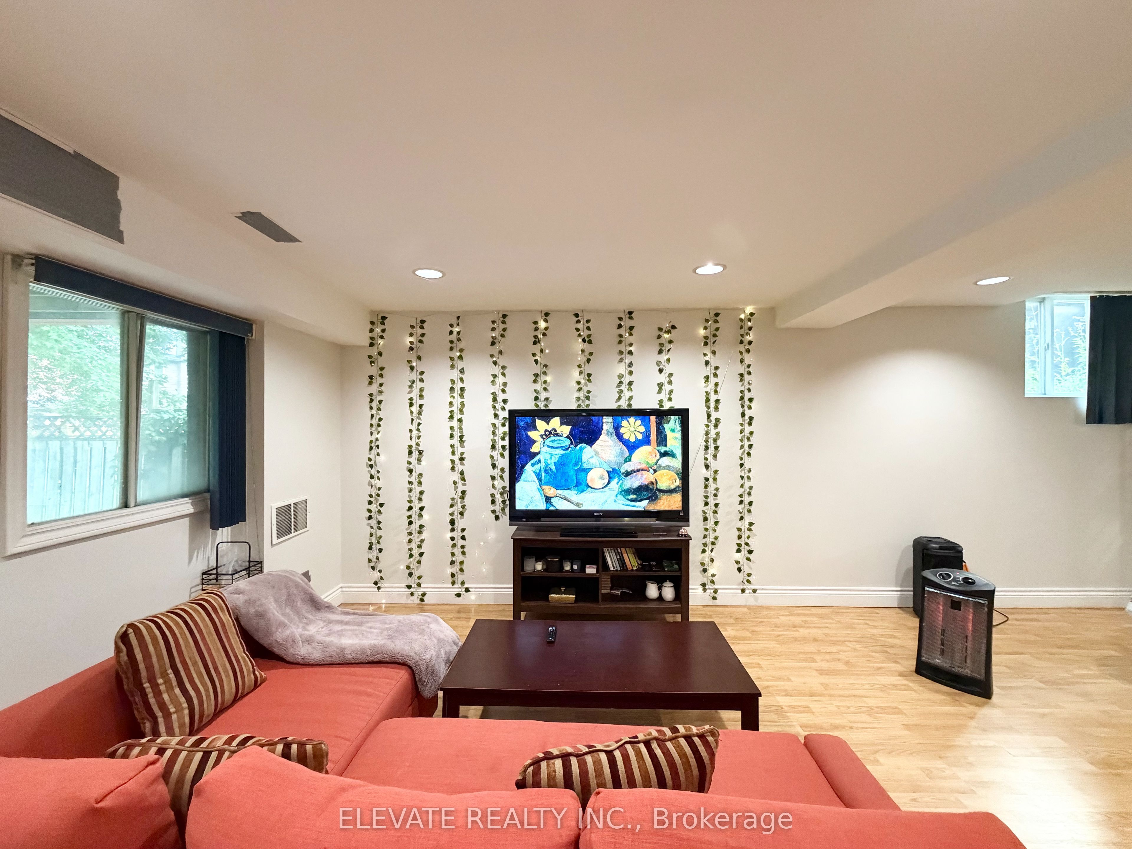 1556 Princelea (Basement) Place, Mississauga, ON L5M 3P2 photo 3