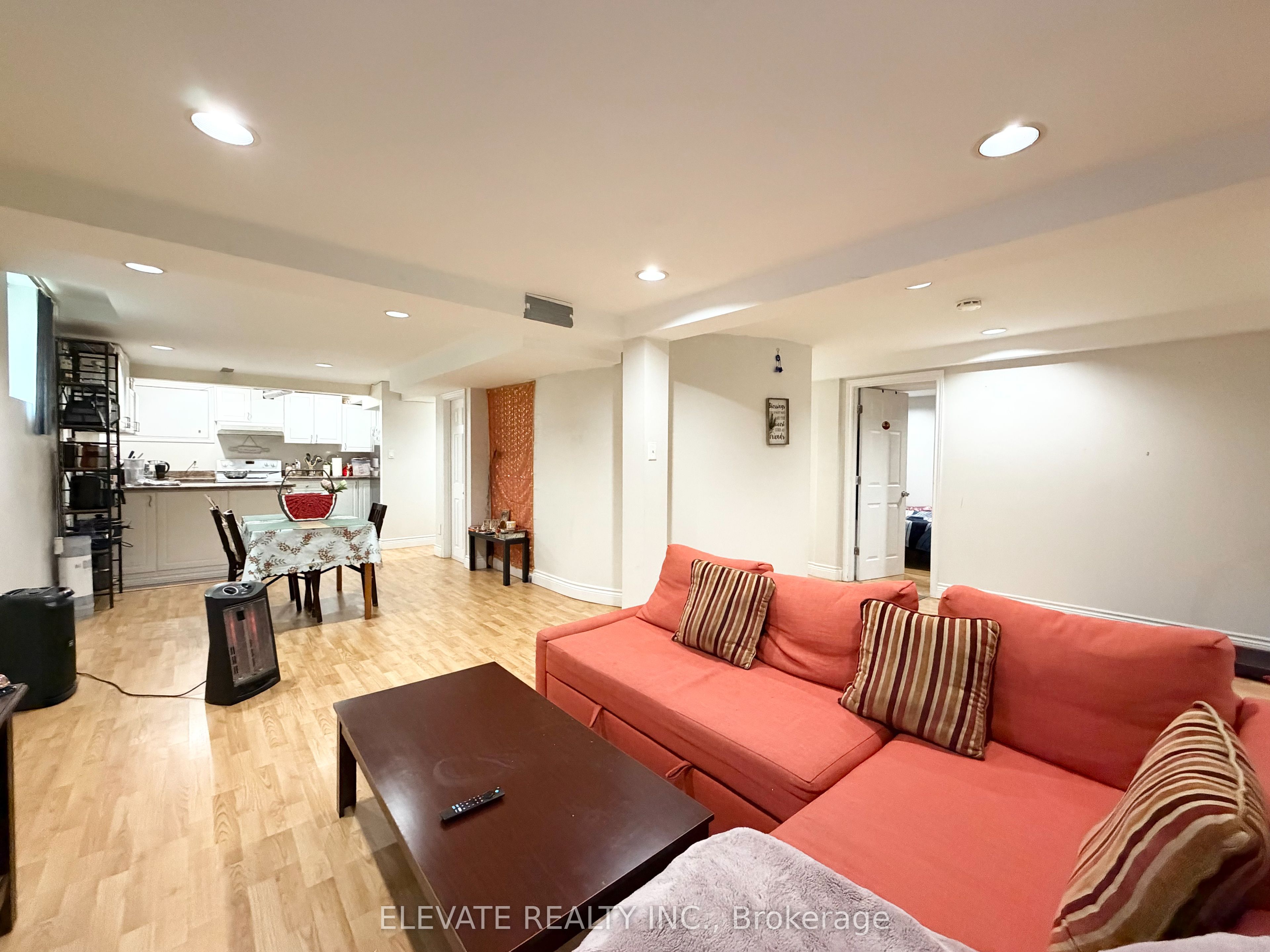 1556 Princelea (Basement) Place, Mississauga, ON L5M 3P2 photo 5