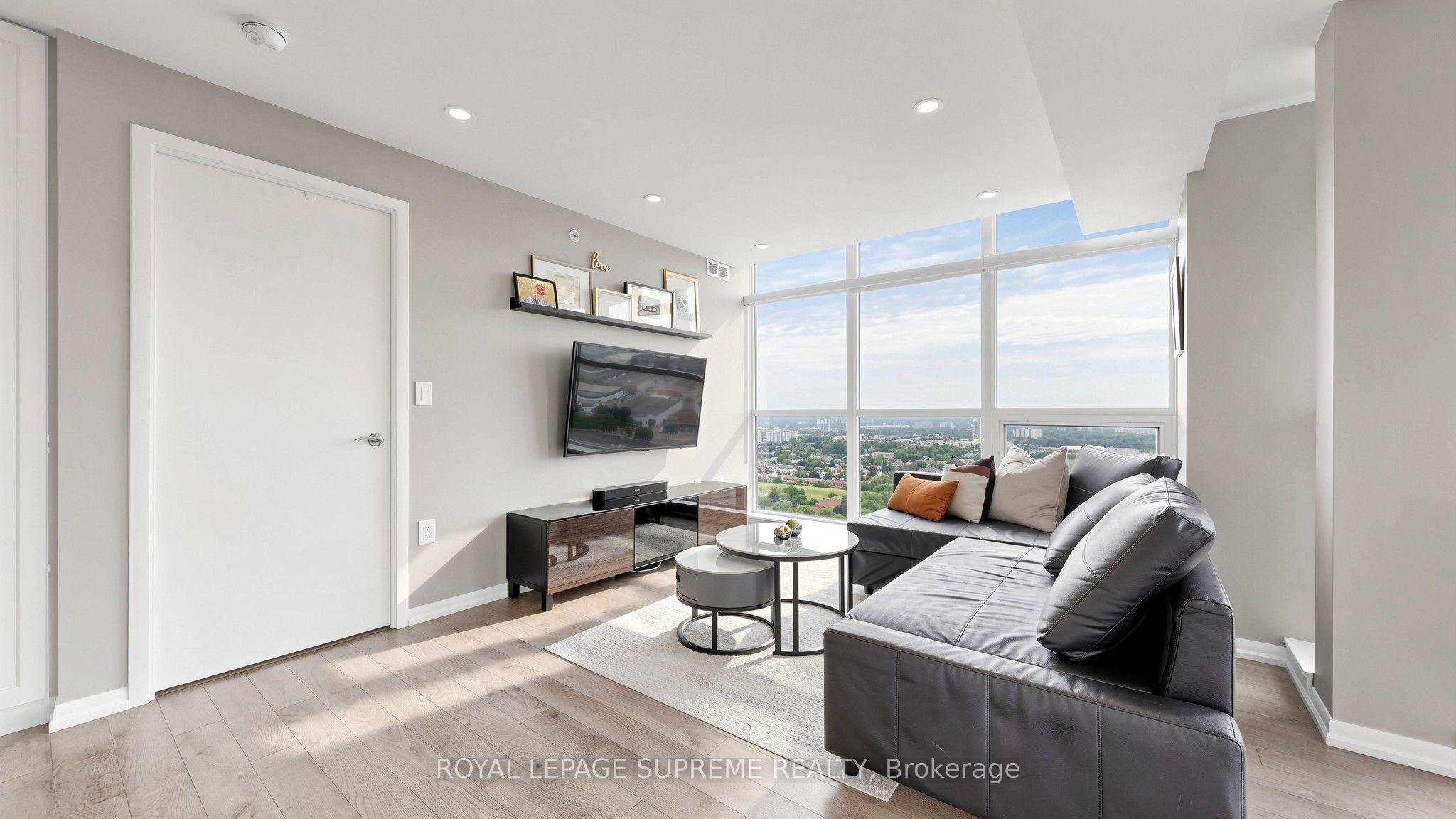 830 W Lawrence Avenue W 2702, Toronto, ON M6A 0B6 photo 5