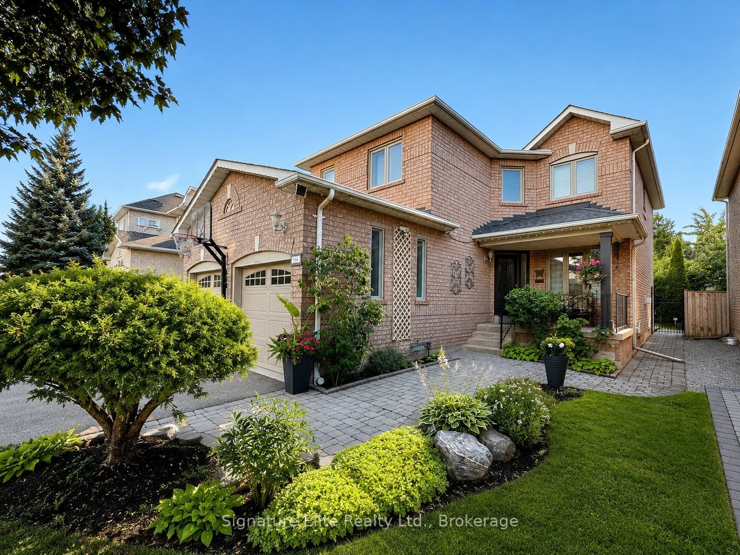 954 Mantle Crescent, Mississauga, ON L5V 2G4 photo 3
