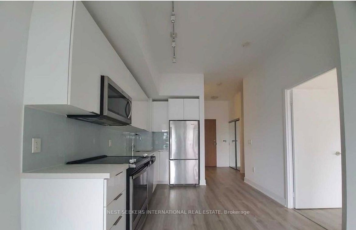20 Shore Breeze Drive 403, Toronto, ON M8V 0C7 photo 4