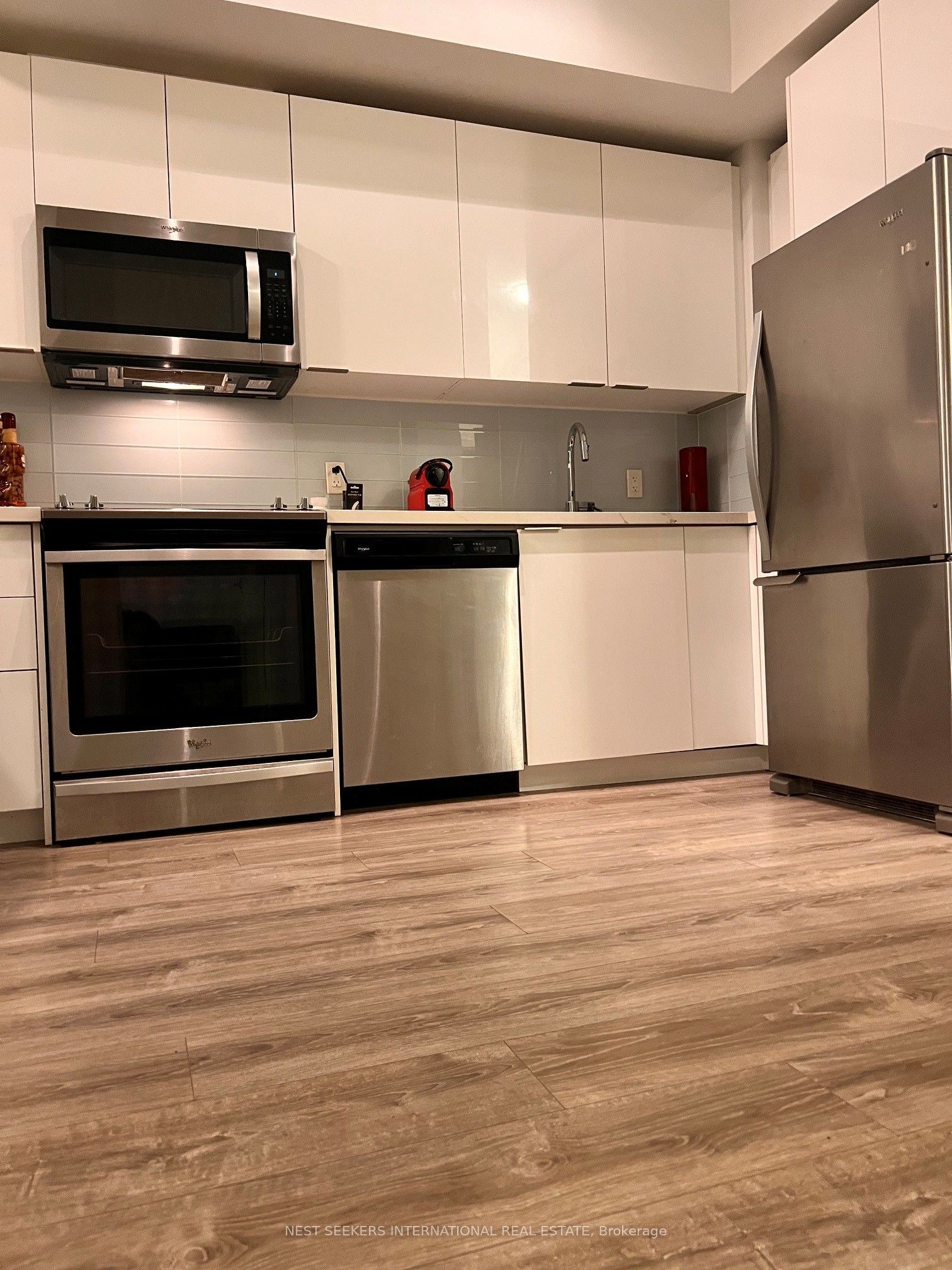 20 Shore Breeze Drive 403, Toronto, ON M8V 0C7 photo 5