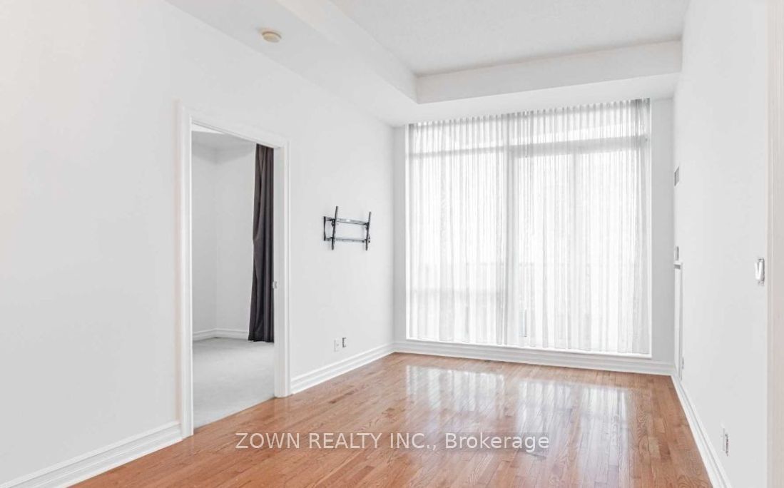 33 Elm Drive 2809, Mississauga, ON L5B 4M2 photo 4