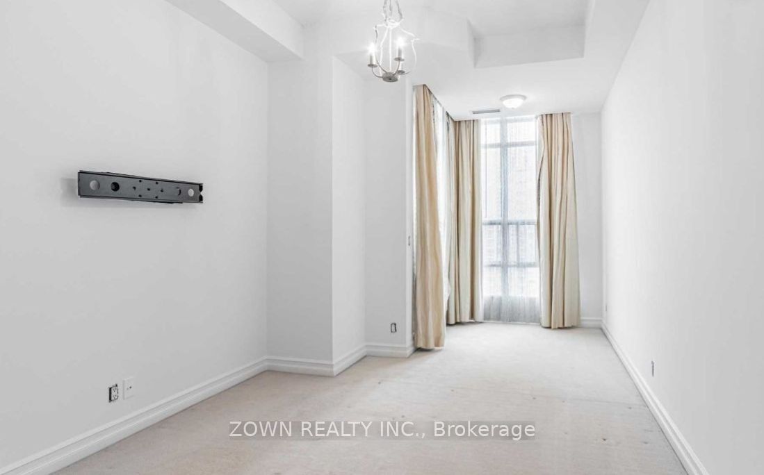 33 Elm Drive 2809, Mississauga, ON L5B 4M2 photo 5