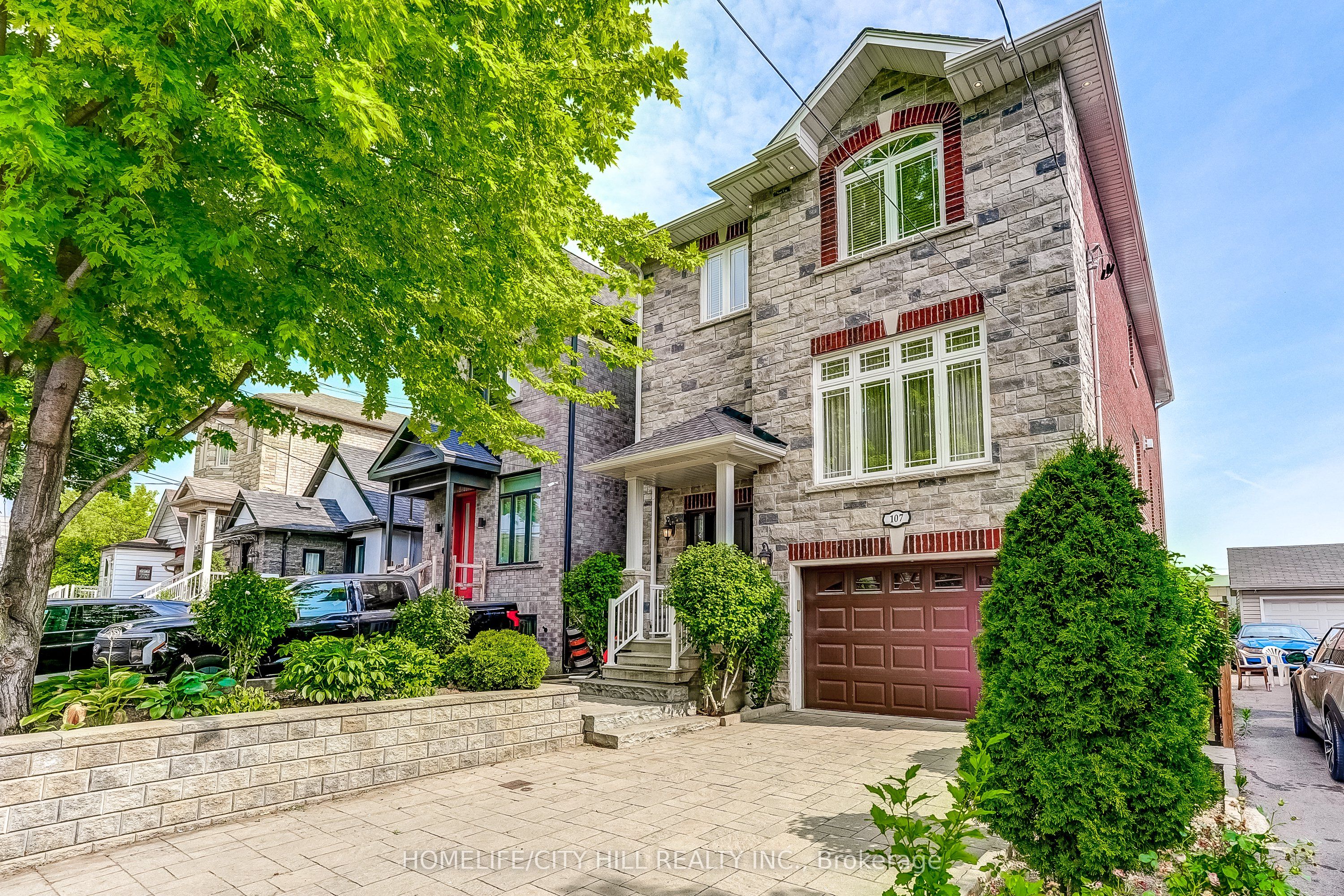 107 Brownville Avenue, Toronto, ON M6N 4L2 photo 2