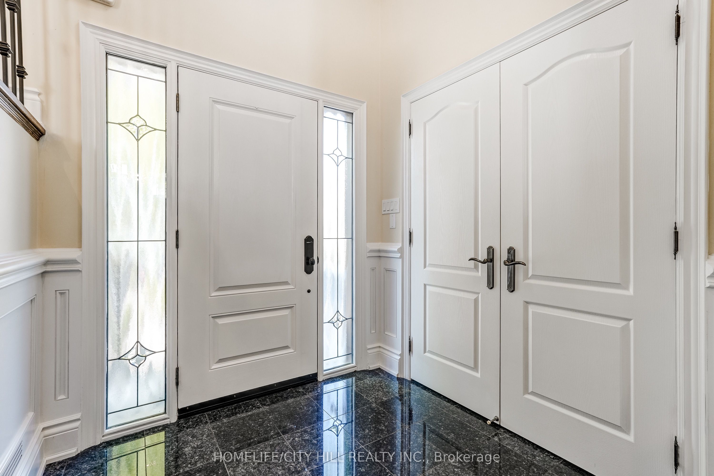 107 Brownville Avenue, Toronto, ON M6N 4L2 photo 4