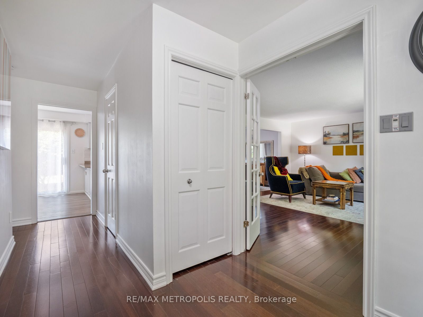 144 All Saints Crescent, Oakville, ON L6J 5Y8 photo 5