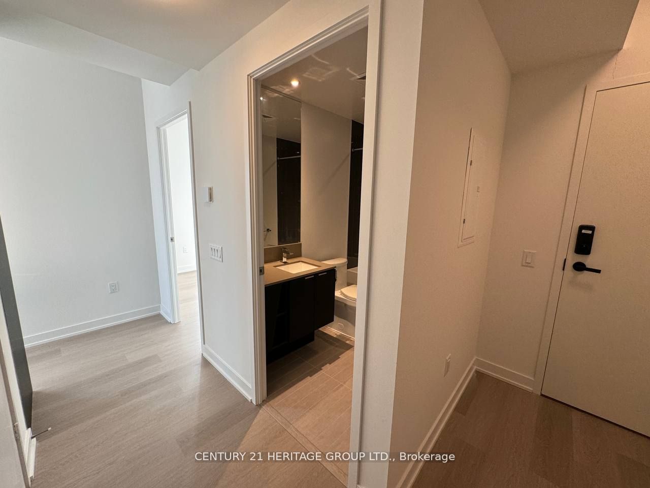 3883 Quartz Road S 4409, Mississauga, ON L5B 0M4 photo 5