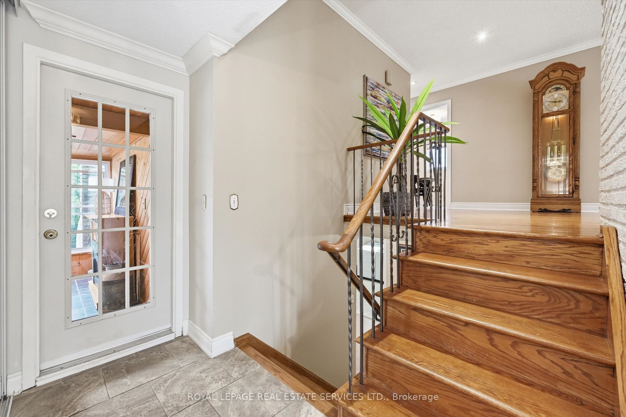 1210 Grand Boulevard, Oakville, ON L6H 2X5 photo 5
