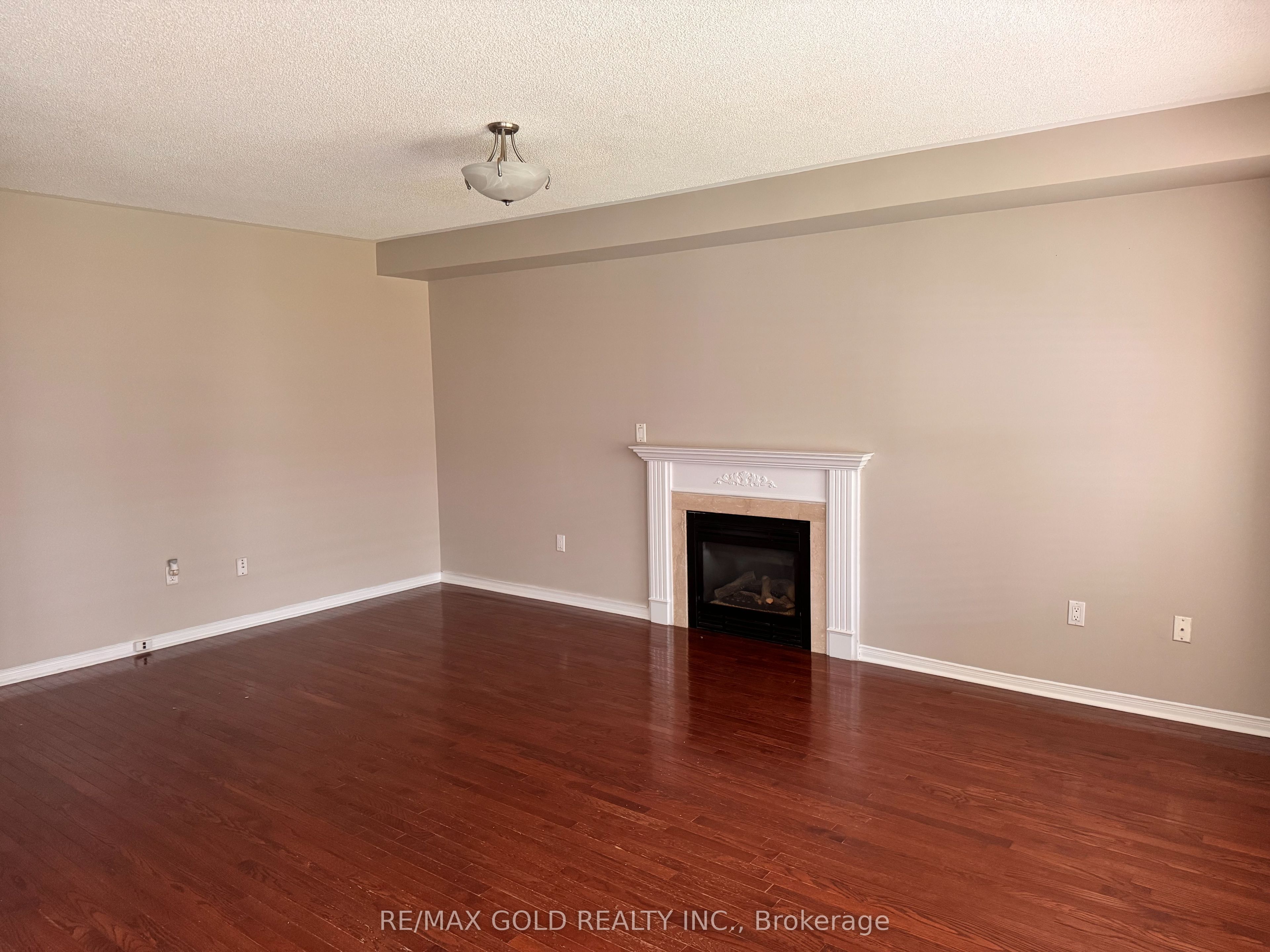 6 Nina Place, Brampton, ON L7A 2E4 photo 5