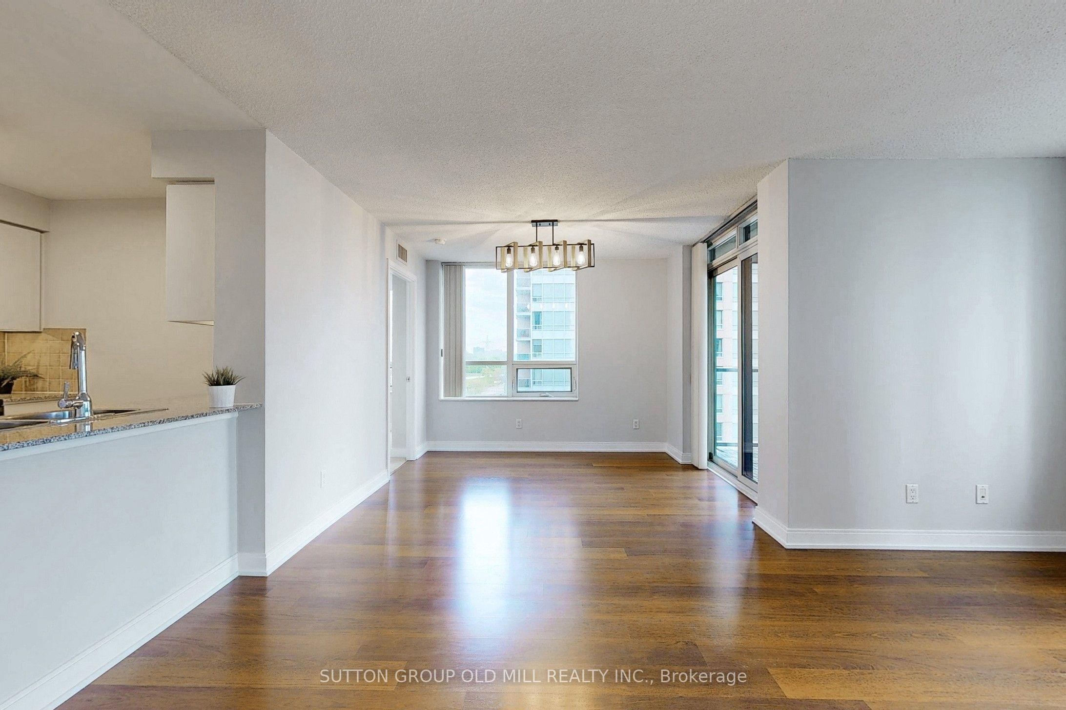 35 Viking Lane 842, Toronto, ON M9B 0A2 photo 5
