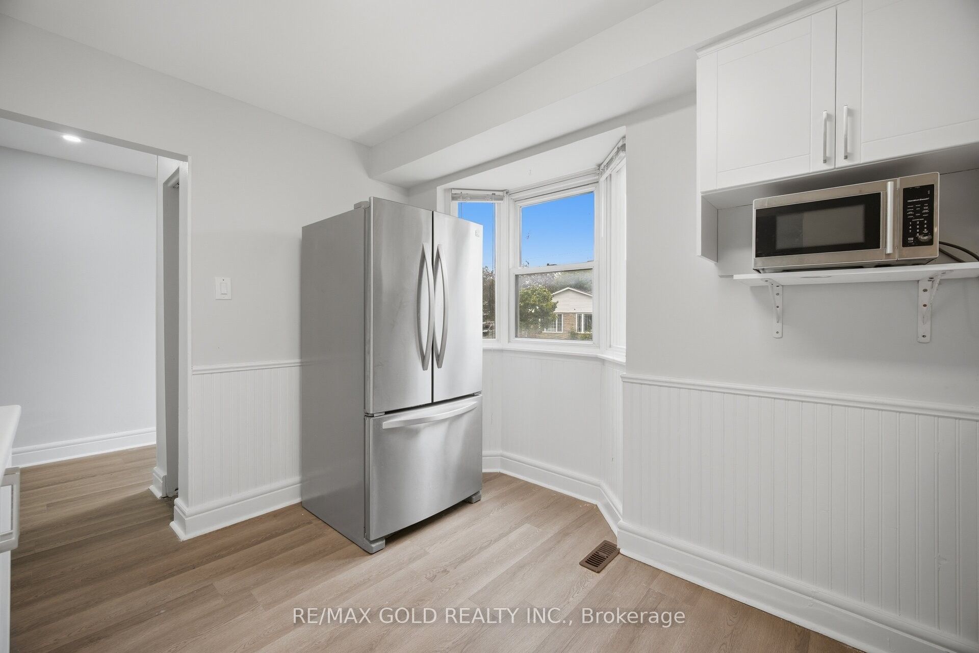 16 Crawford Drive, Brampton, ON L6V 2C7 photo 4