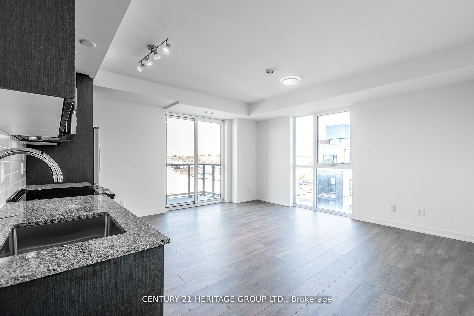 345 Wheat Boom Drive 411, Oakville, ON L6H 7X5 photo 4