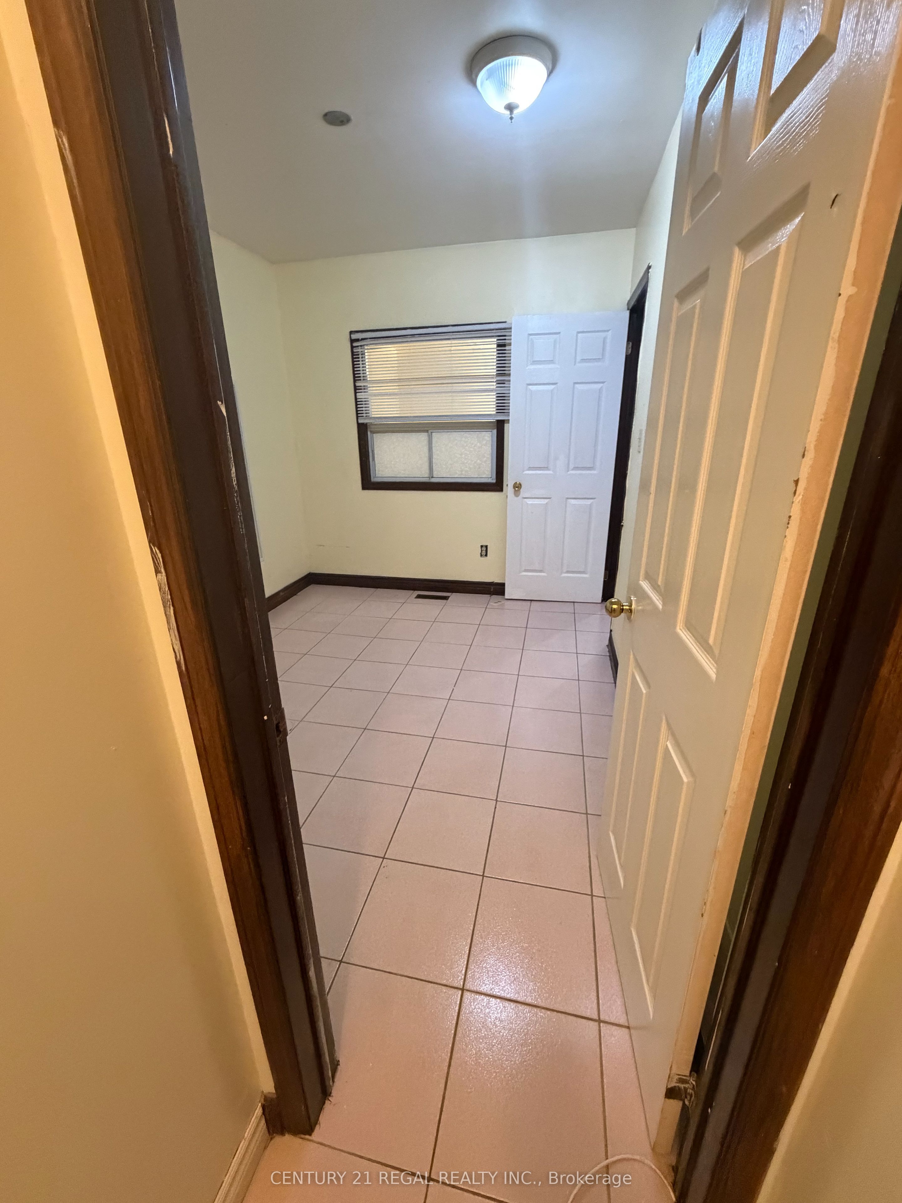 690 Jane Street, Toronto, ON M6N 4A8 photo 5