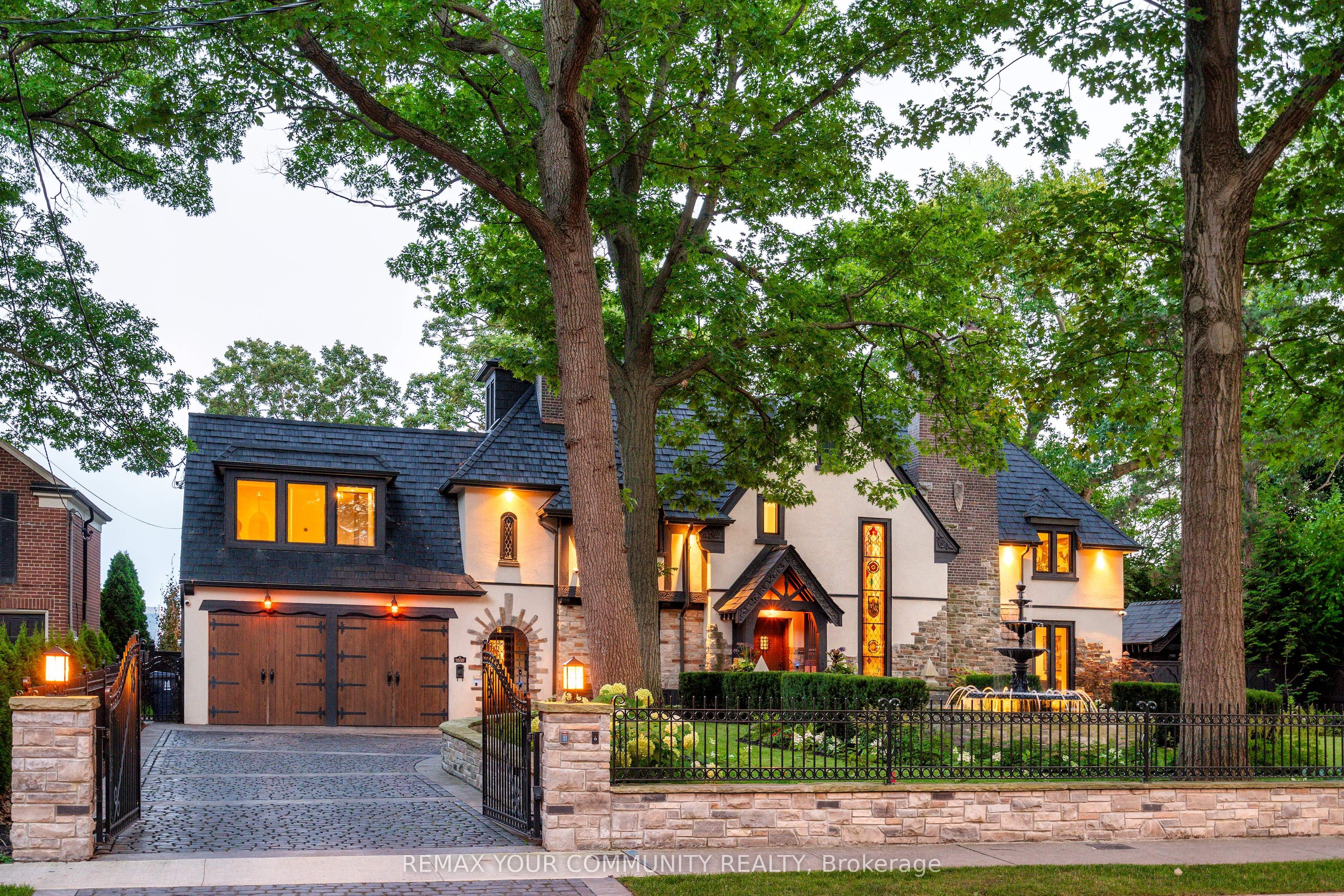 57 Baby Point Crescent S, Toronto, ON M6S 2B7 photo 3