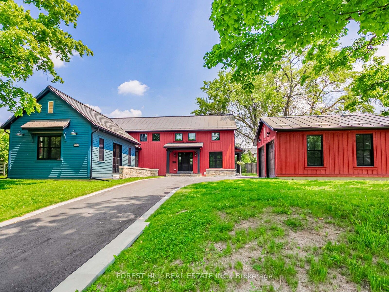7089 Second Line W, Mississauga, ON L5W 1A1 photo 2