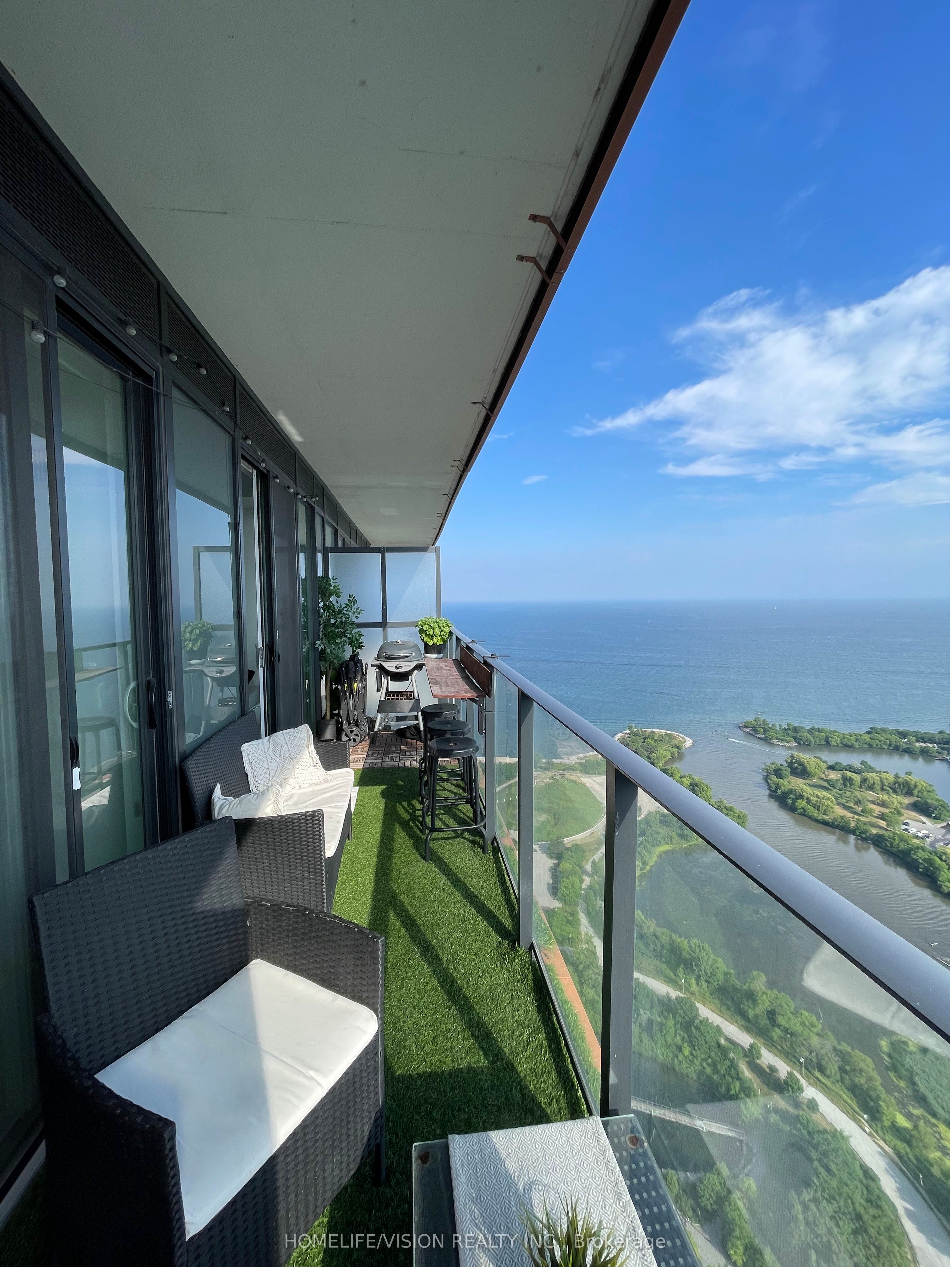 30 Shore Breeze Drive 5308, Toronto, ON M8V 0J1 photo 2